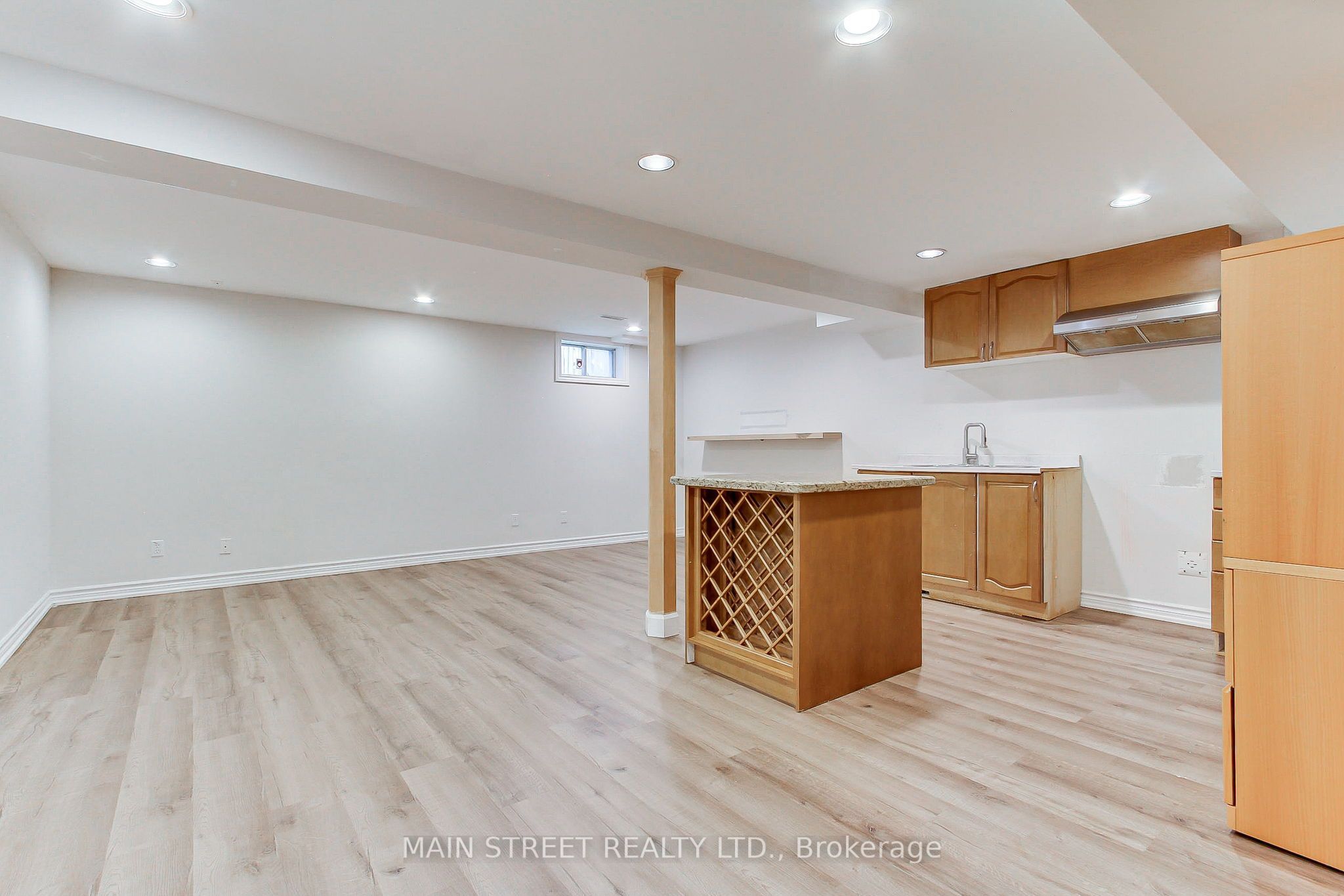 27 Murdock Avenue Property Photo 35