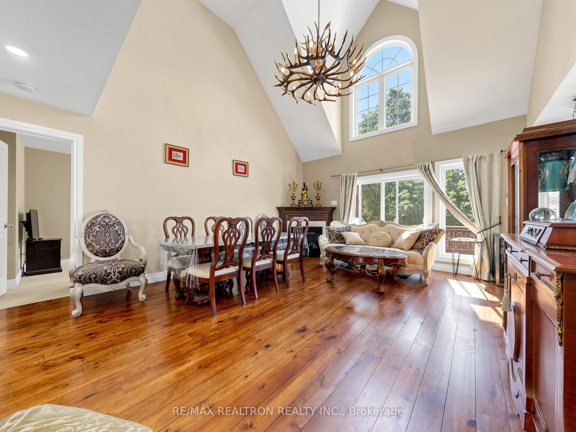 4 Lyons Lane Property Photo 5