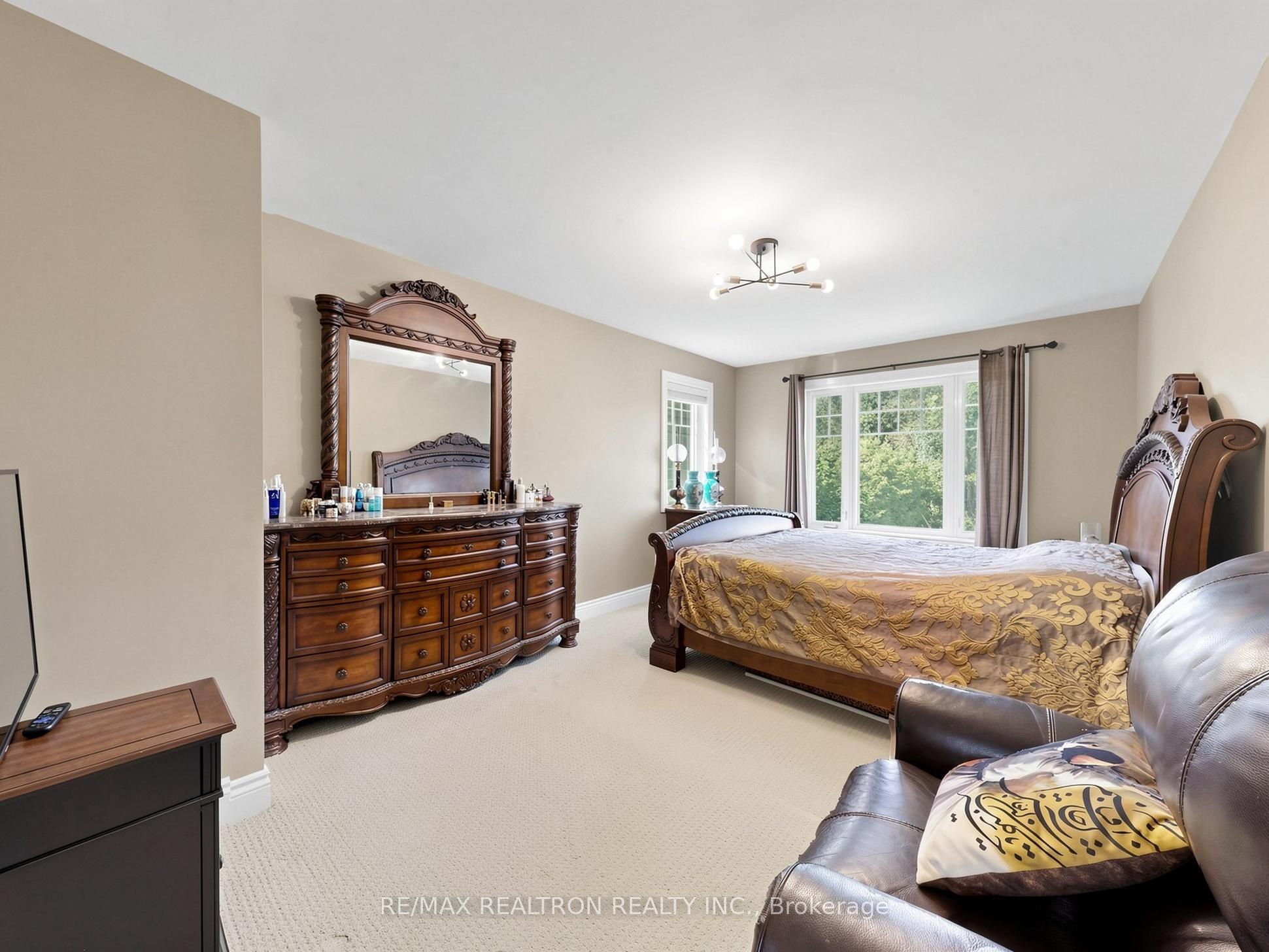 4 Lyons Lane Property Photo 16