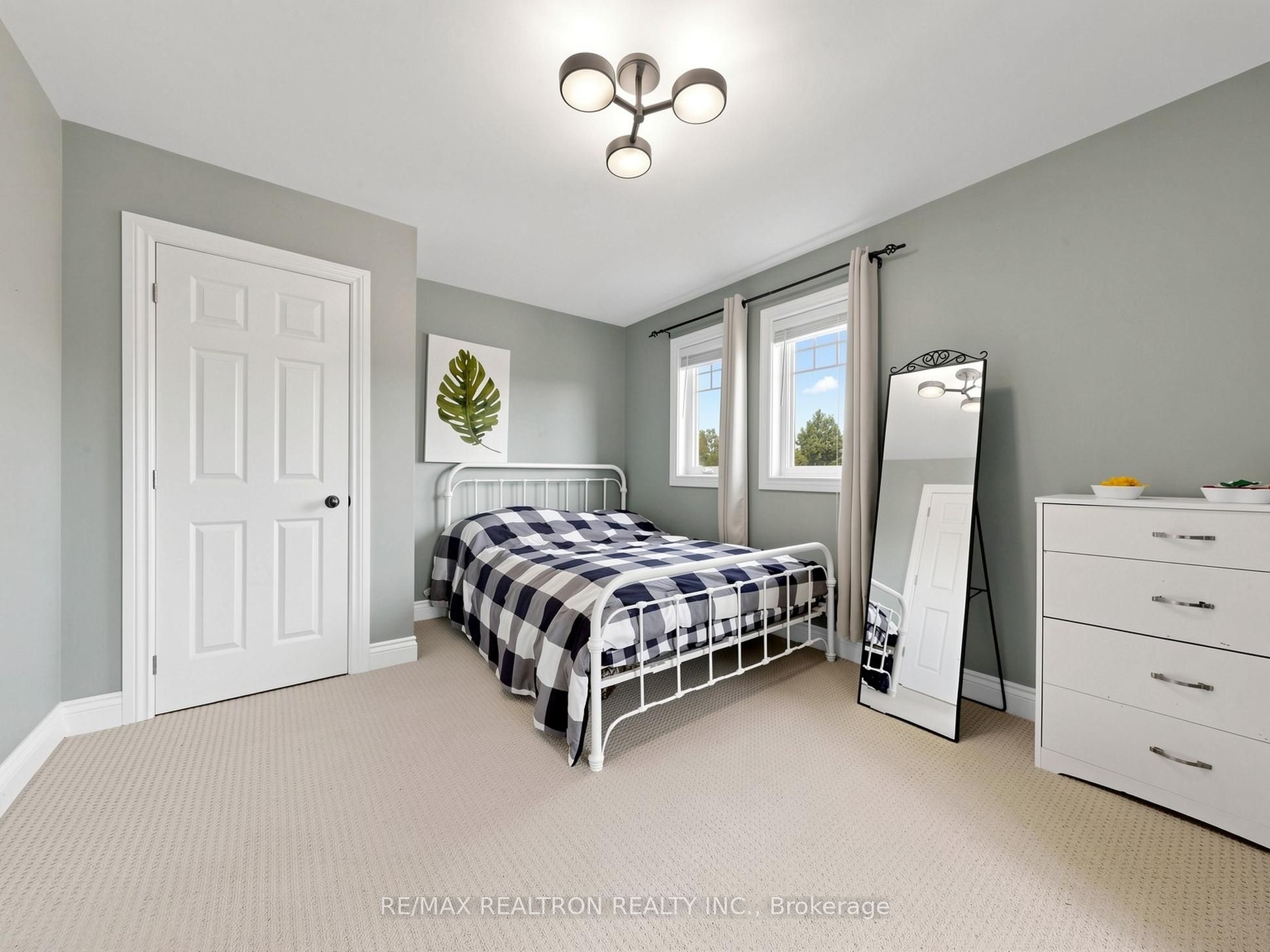 4 Lyons Lane Property Photo 25