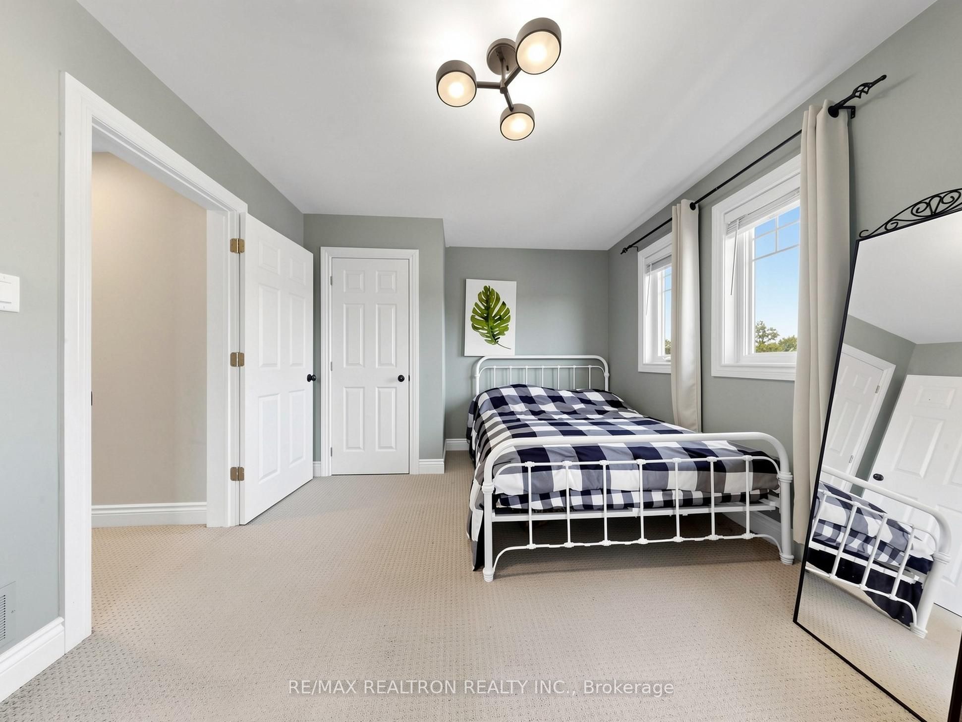 4 Lyons Lane Property Photo 27
