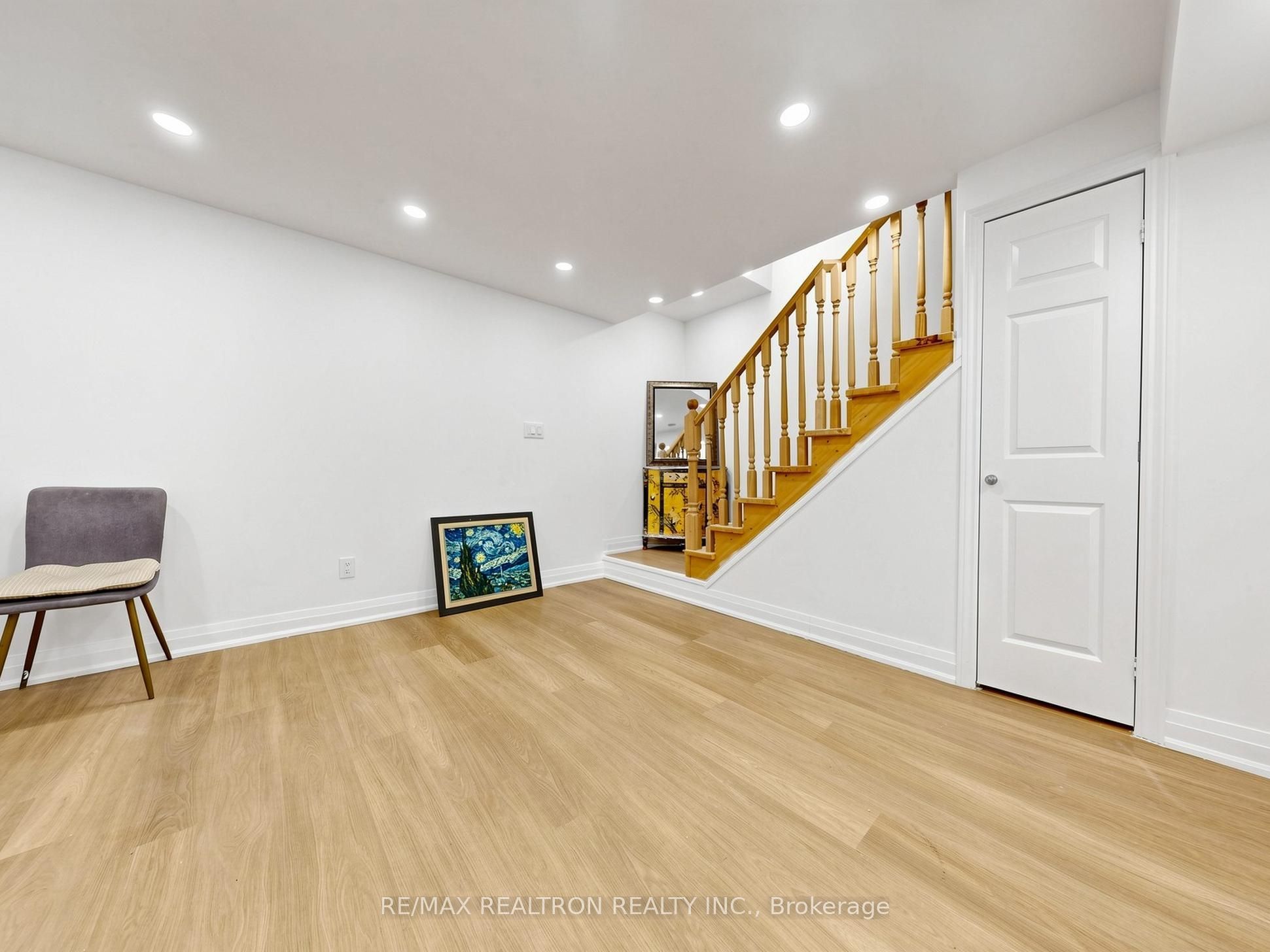 4 Lyons Lane Property Photo 36