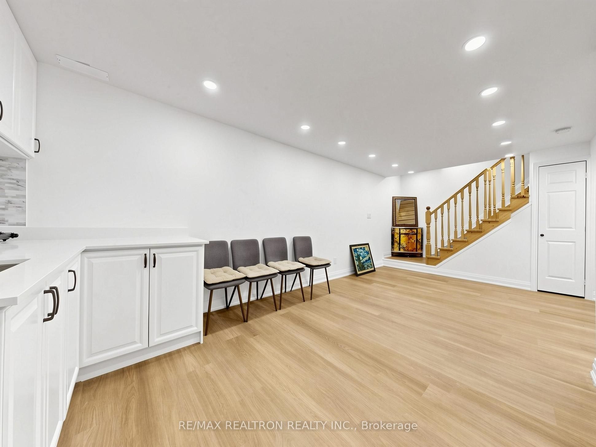4 Lyons Lane Property Photo 37