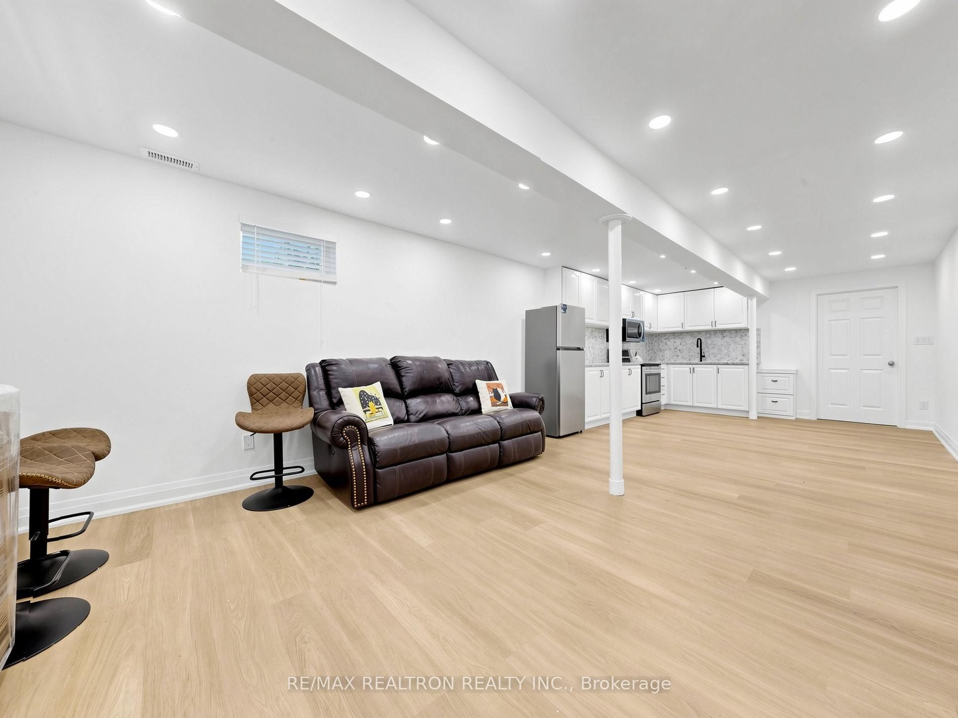 4 Lyons Lane Property Photo 39