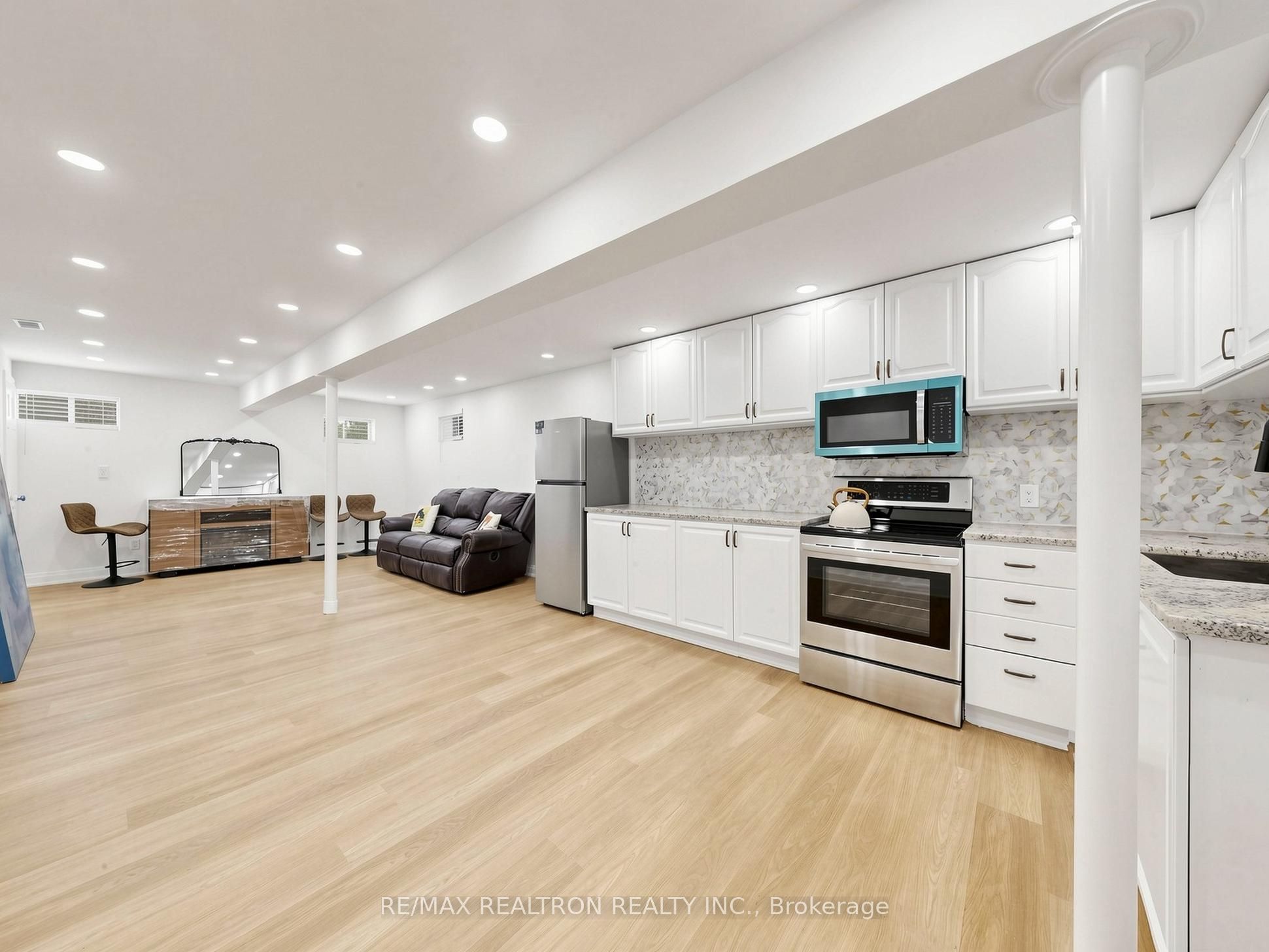4 Lyons Lane Property Photo 40