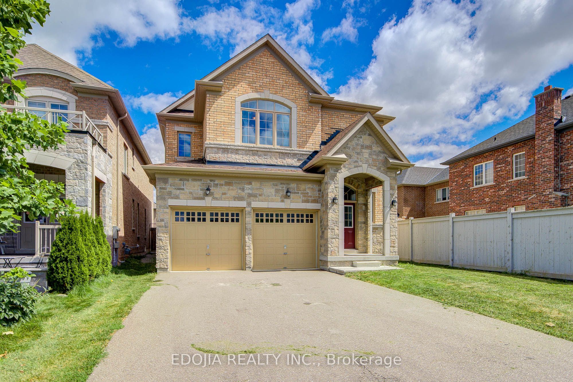 226 Gibson Circle Property Photo 1