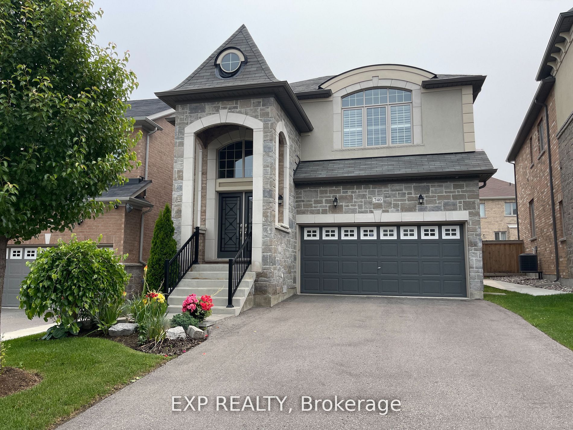740 Clifford Perry Place Property Photo 1