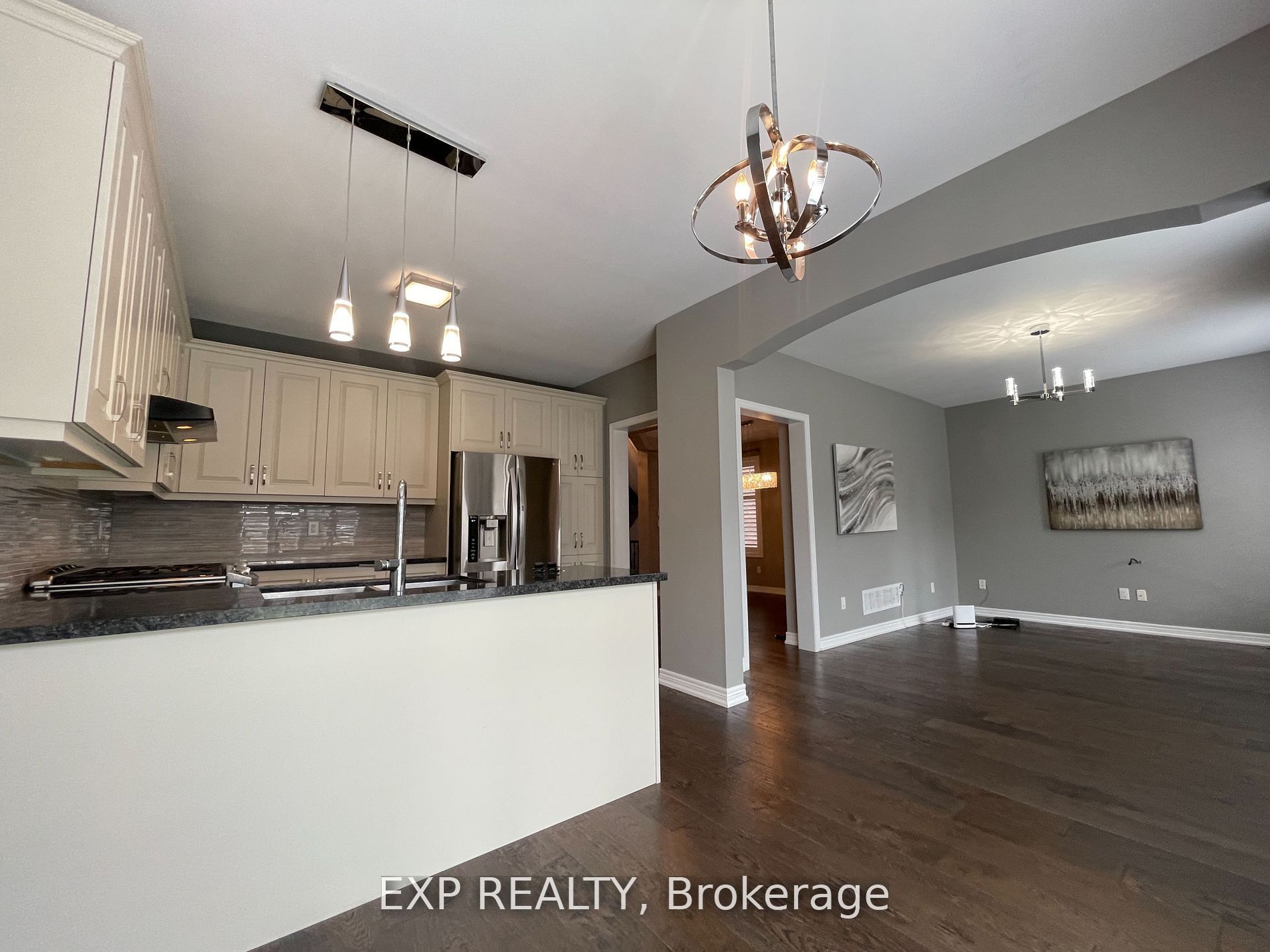 740 Clifford Perry Place Property Photo 7