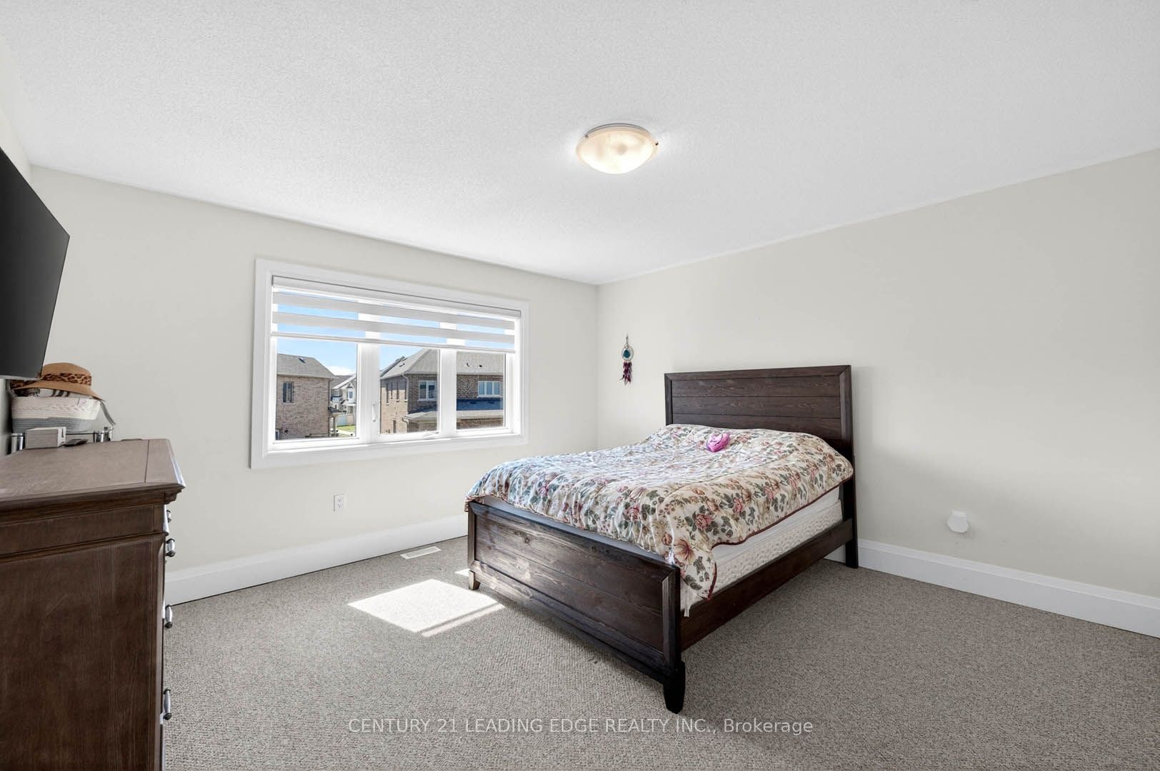 235 Ferragine Crescent Property Photo 22