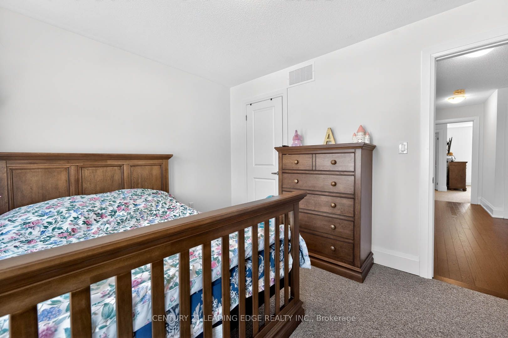 235 Ferragine Crescent Property Photo 29