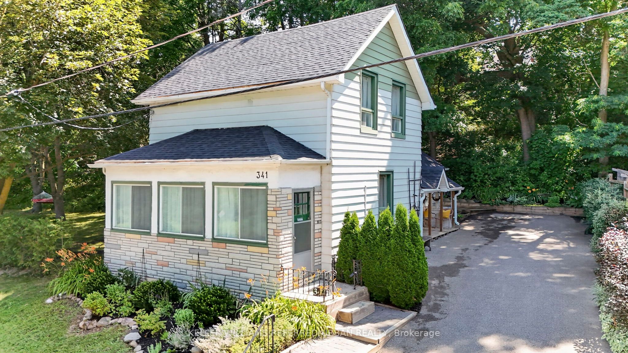 341 Cotter Street Property Photo 2