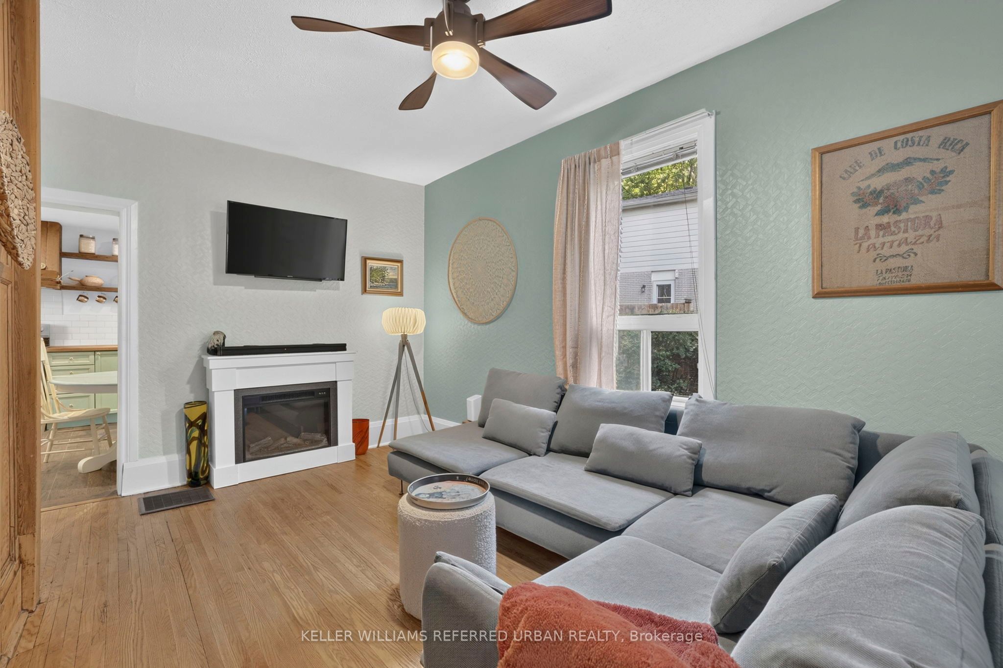 341 Cotter Street Property Photo 9