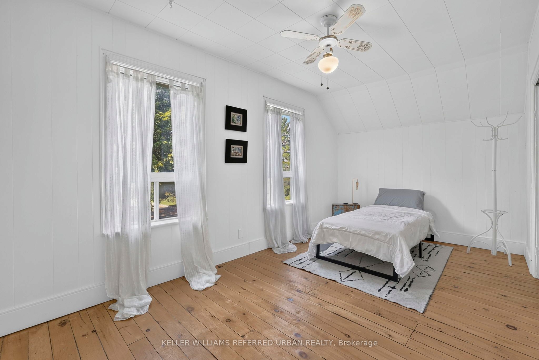 341 Cotter Street Property Photo 27