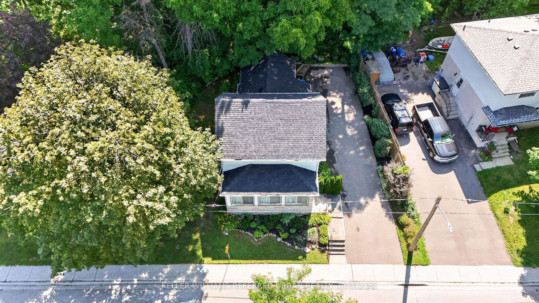 341 Cotter Street Property Photo 41