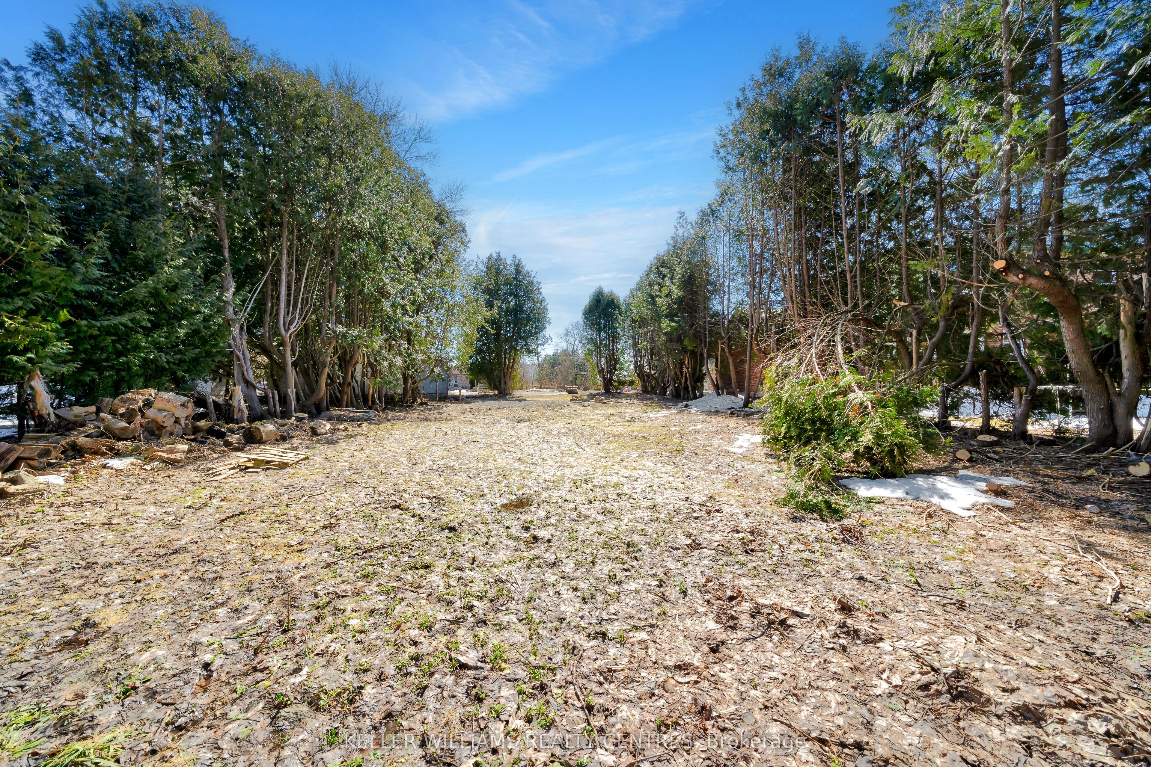 34 Della Street Property Photo 7