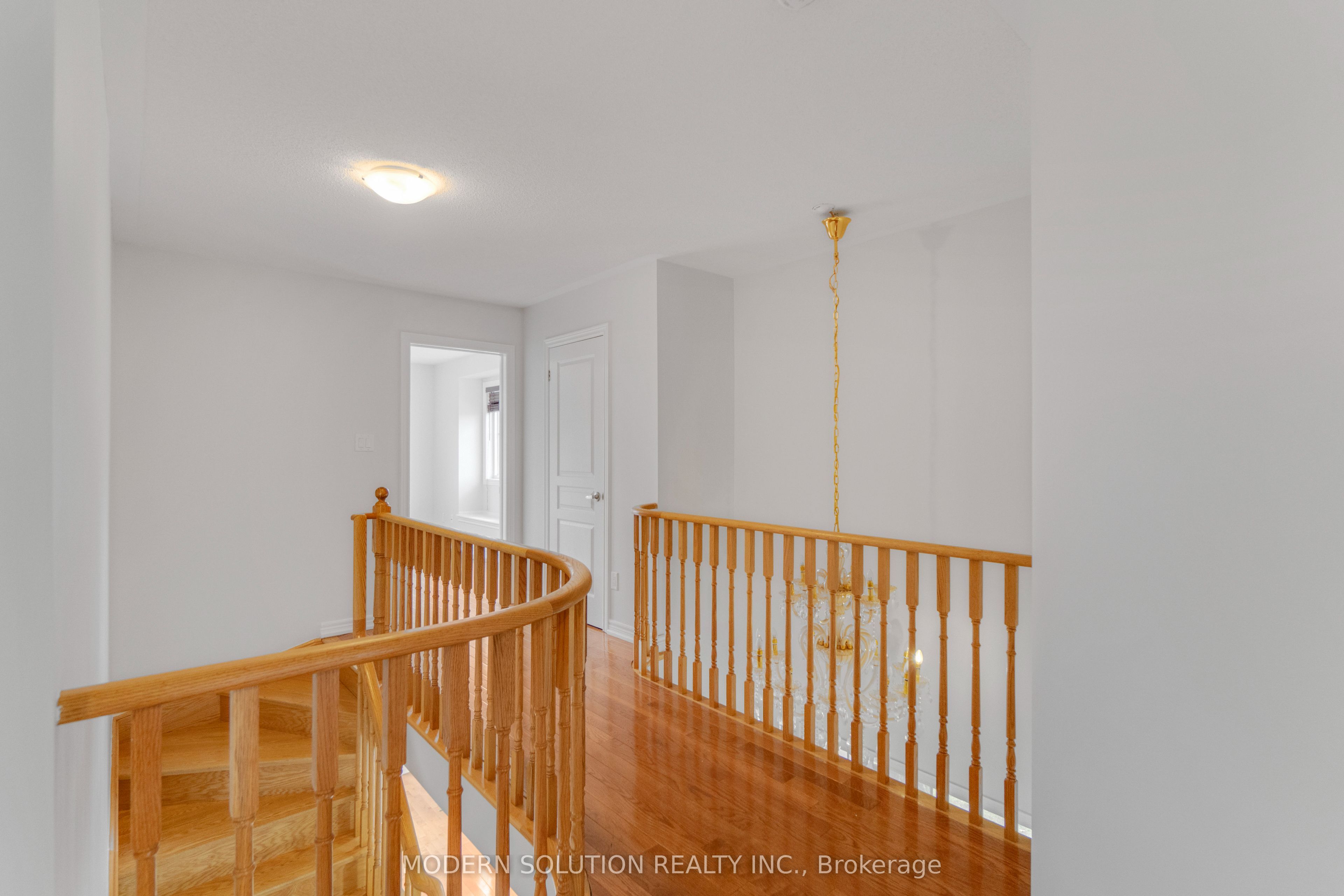 4 Overhold Crescent Property Photo 24