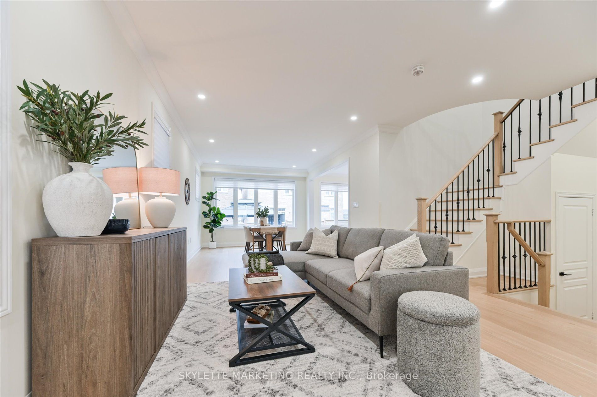 38 Russell Parker Crescent