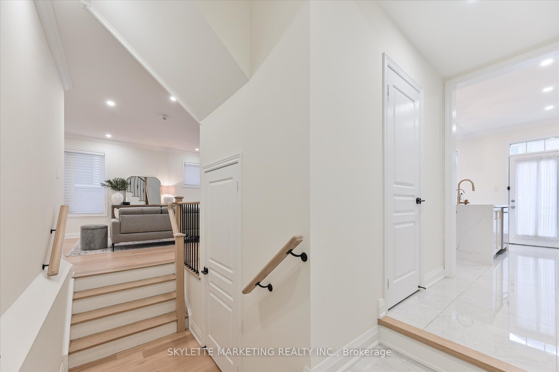 38 Russell Parker Crescent Property Photo 19