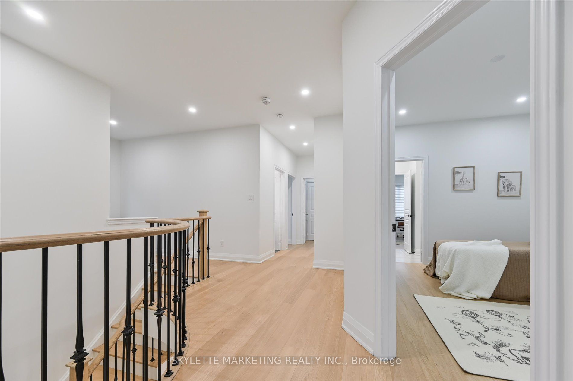 38 Russell Parker Crescent Property Photo 22