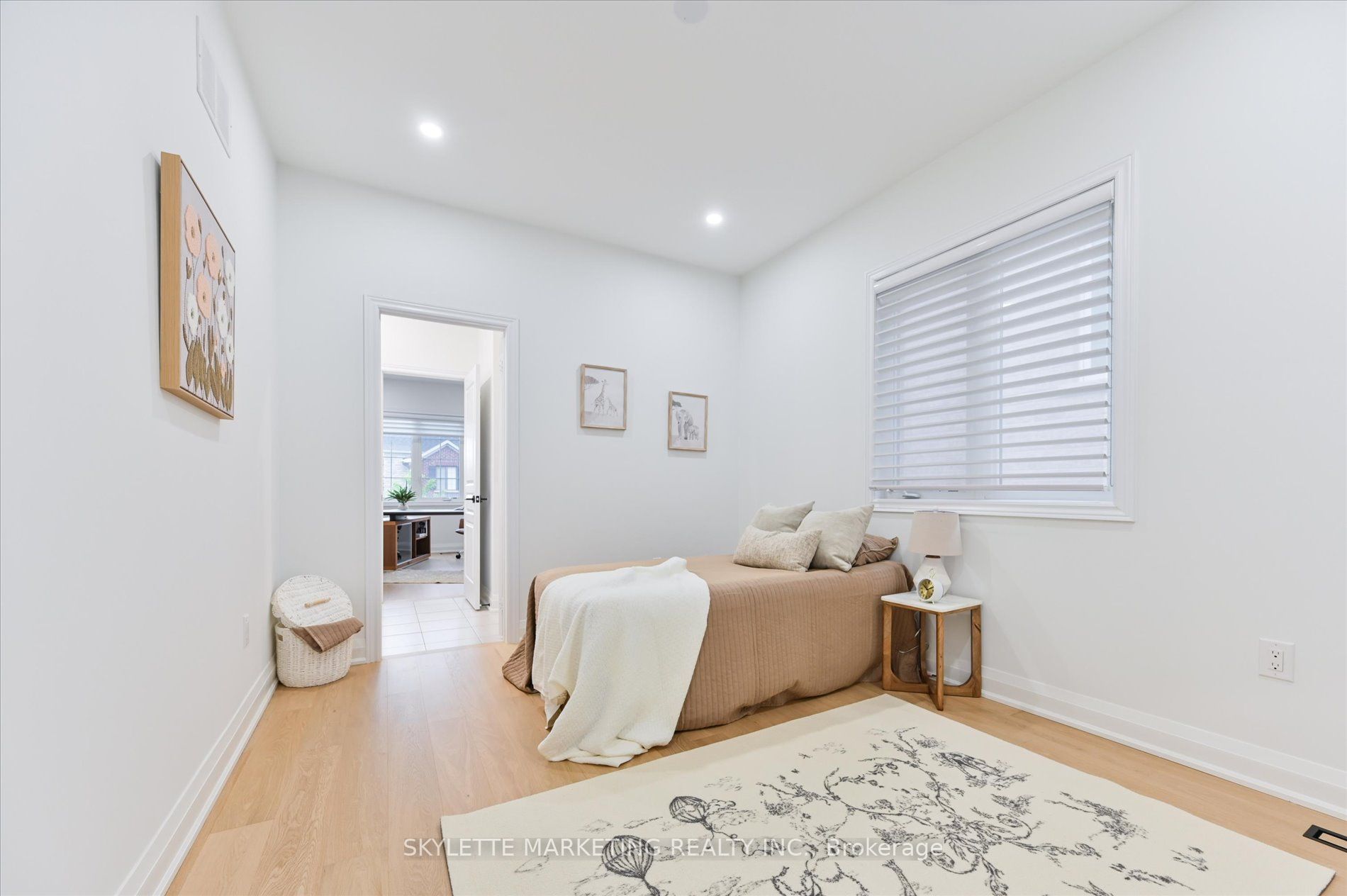 38 Russell Parker Crescent Property Photo 30