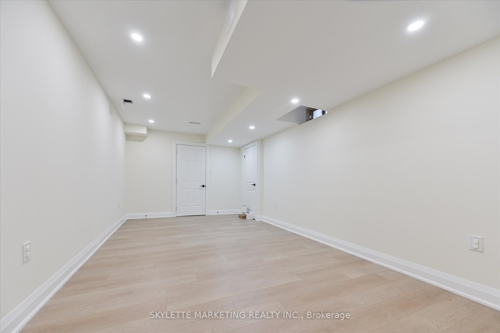 38 Russell Parker Crescent Property Photo 41