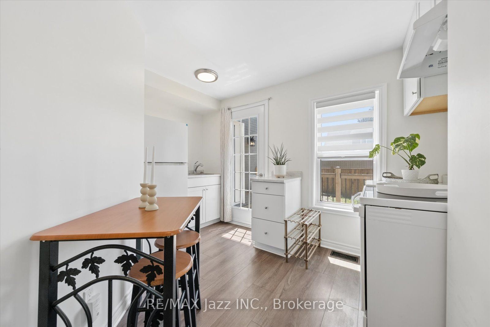 360 Mill Street Property Photo 17