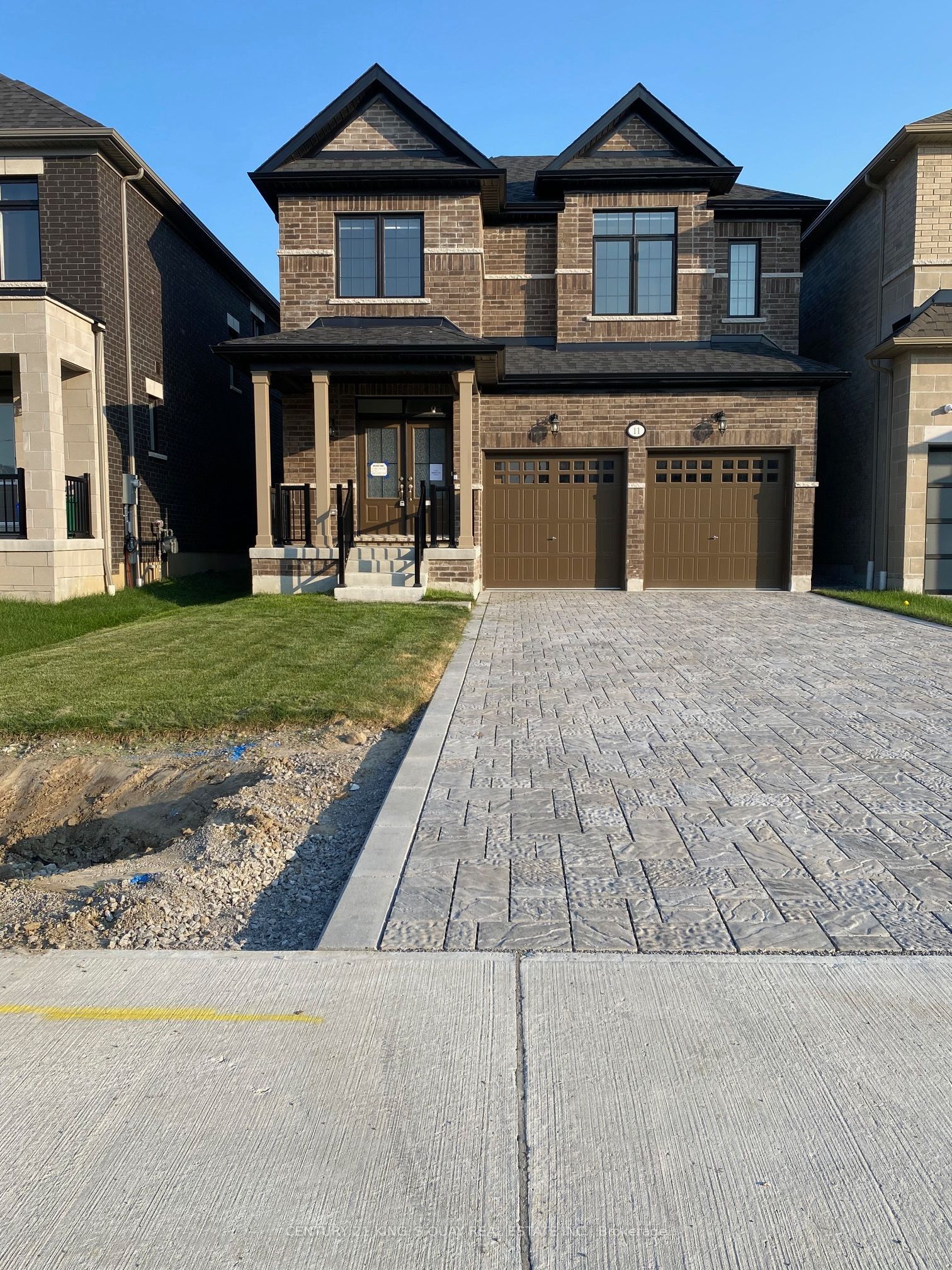 11 Jinnah Avenue Property Photo 1
