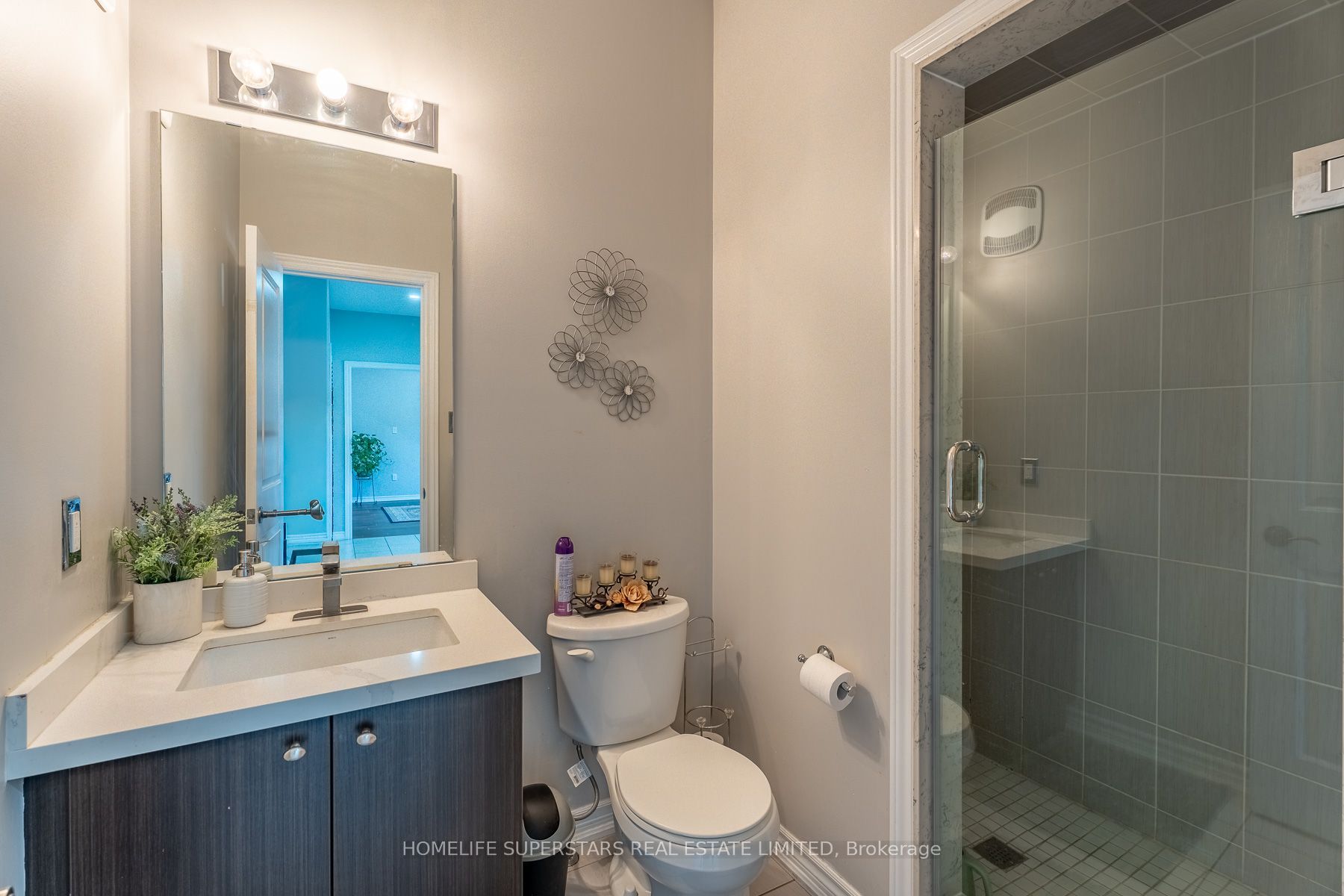 1 Walker Boulevard Property Photo 23