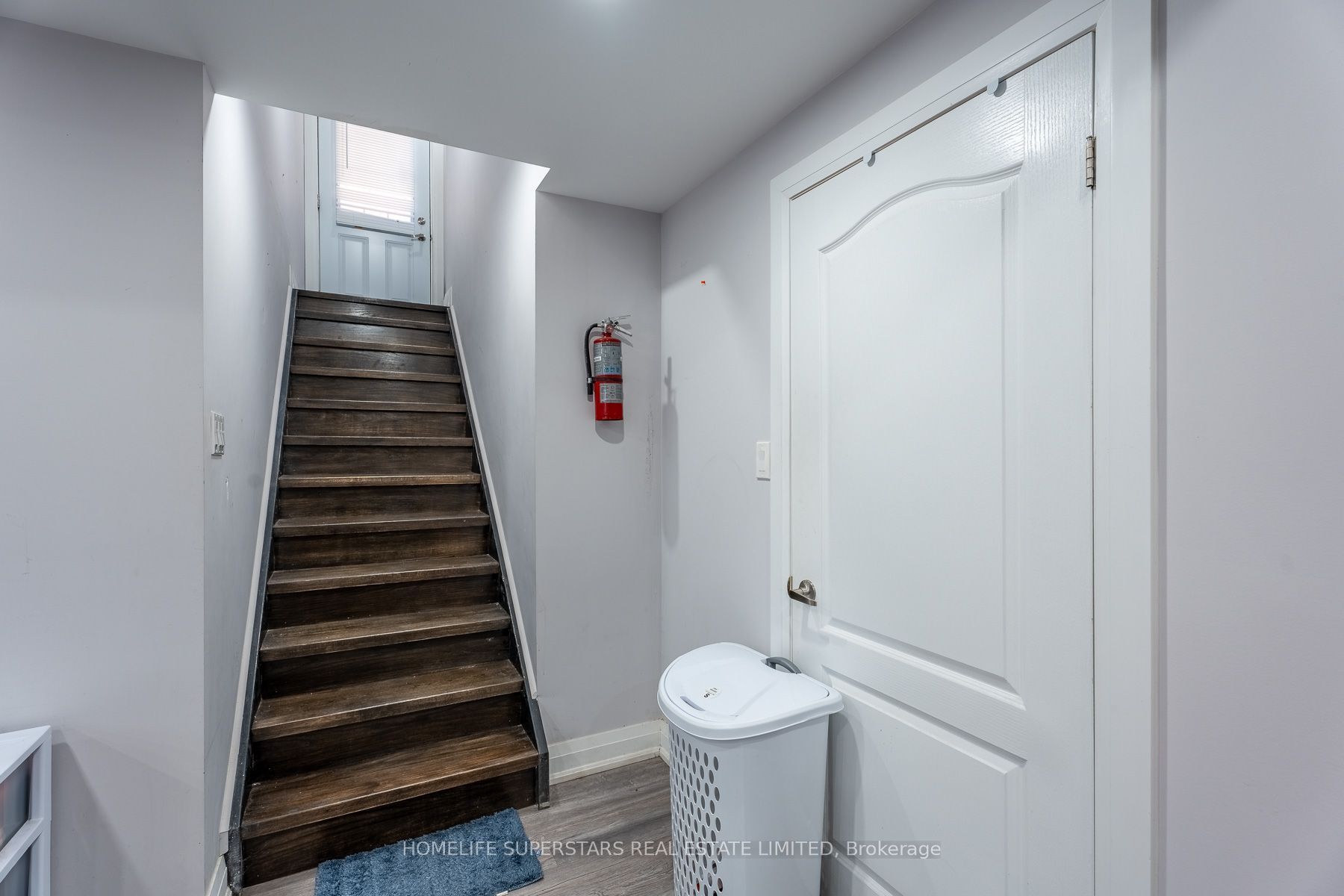 1 Walker Boulevard Property Photo 31