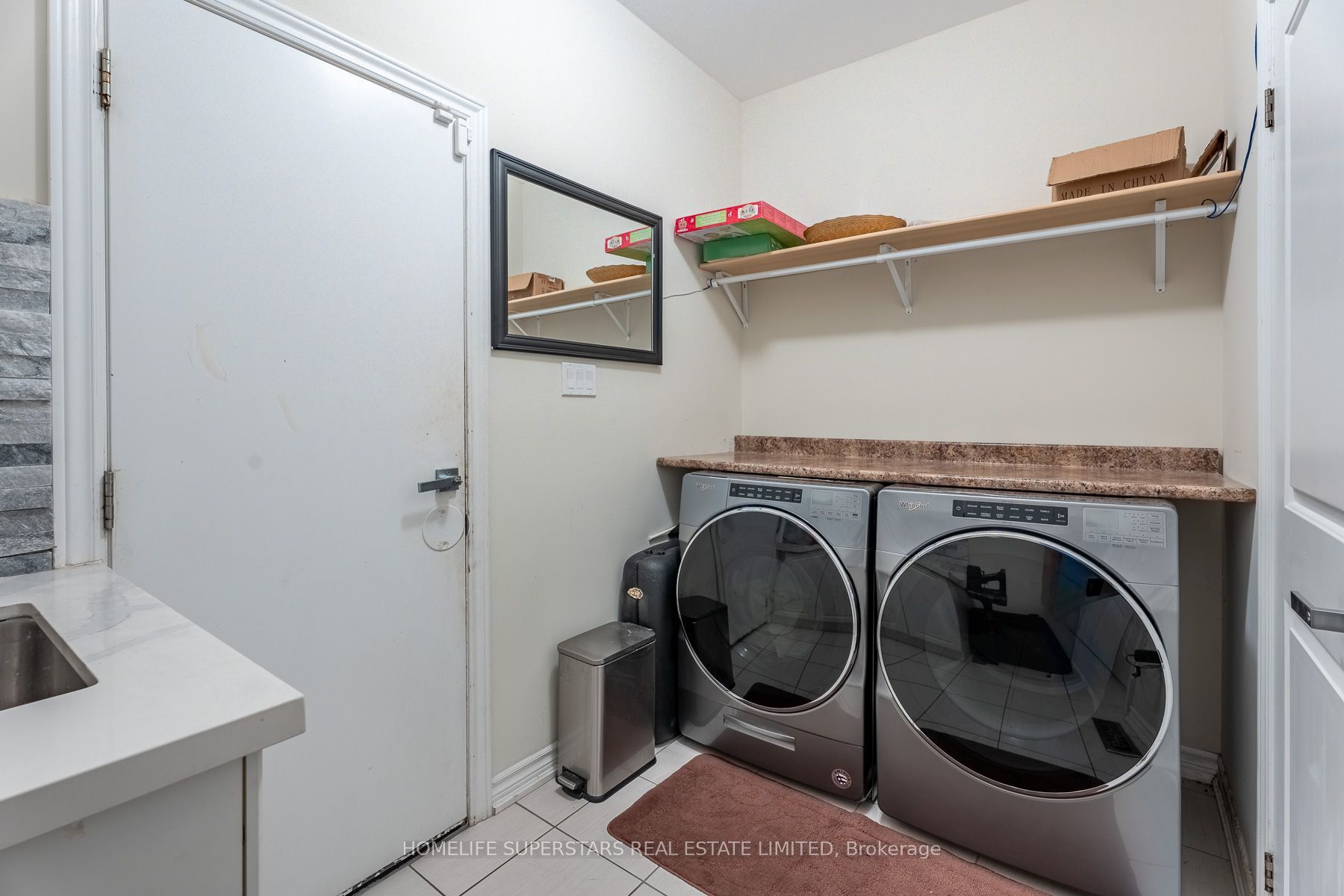 1 Walker Boulevard Property Photo 35