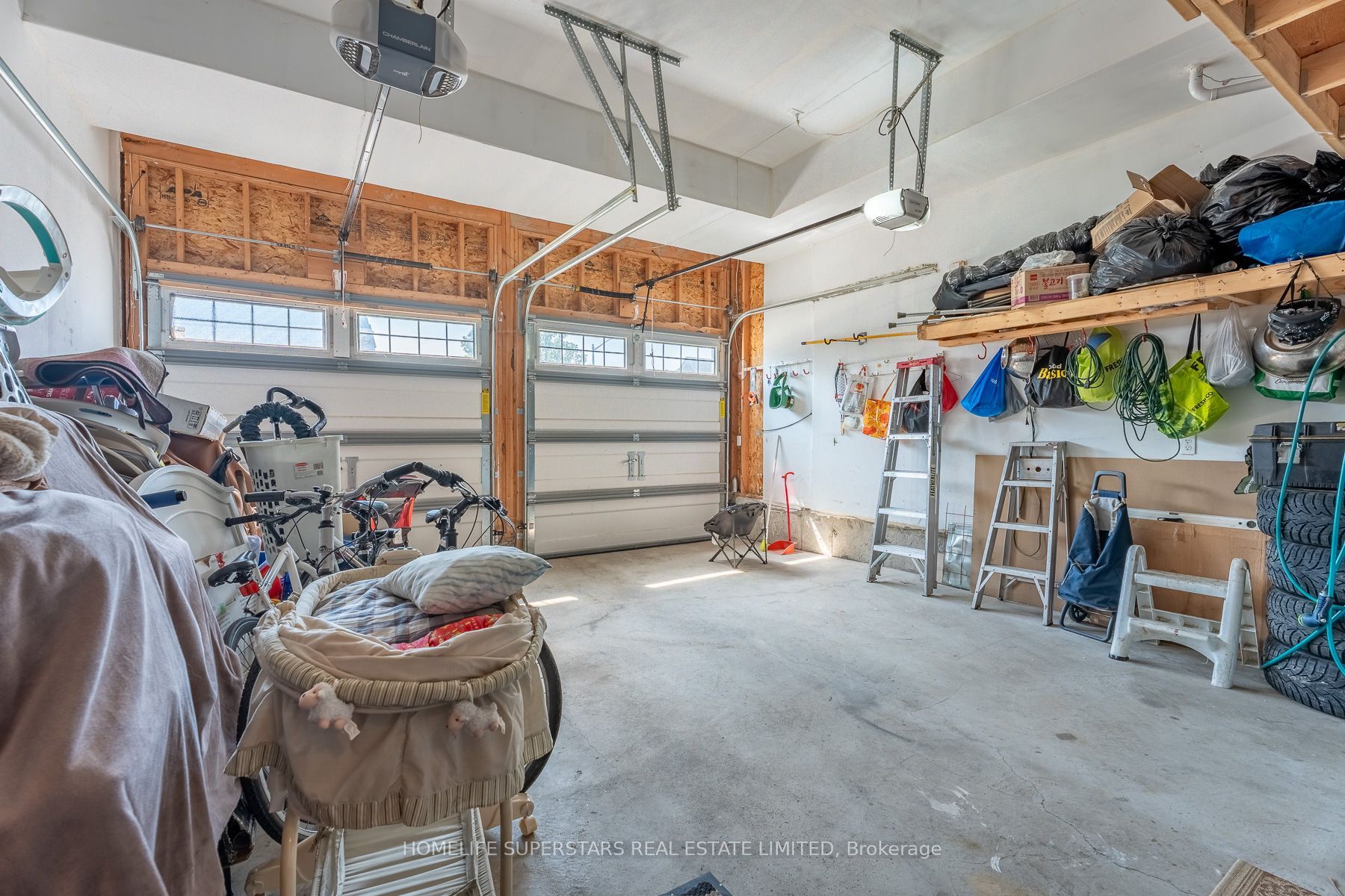 1 Walker Boulevard Property Photo 36