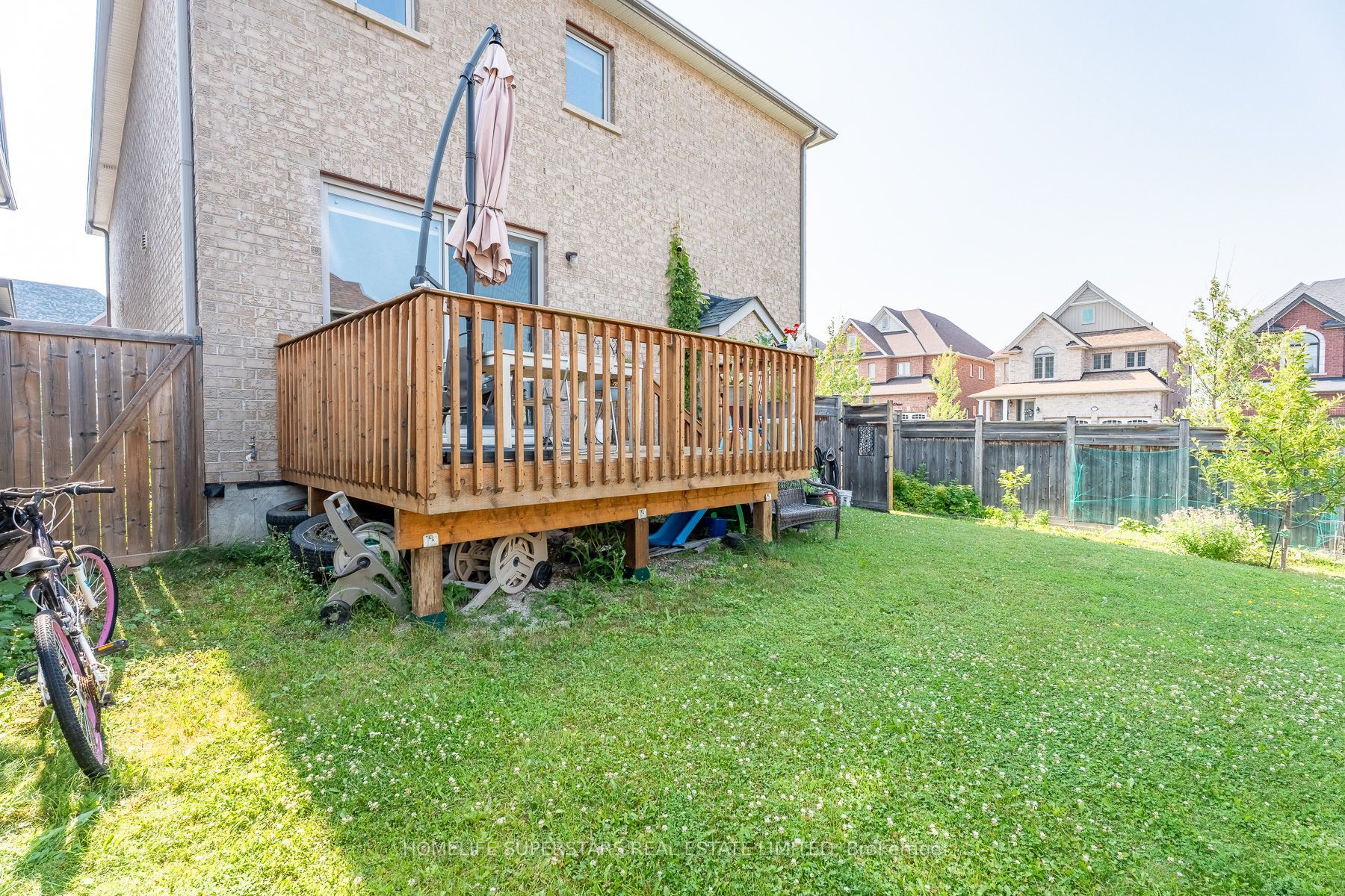 1 Walker Boulevard Property Photo 39