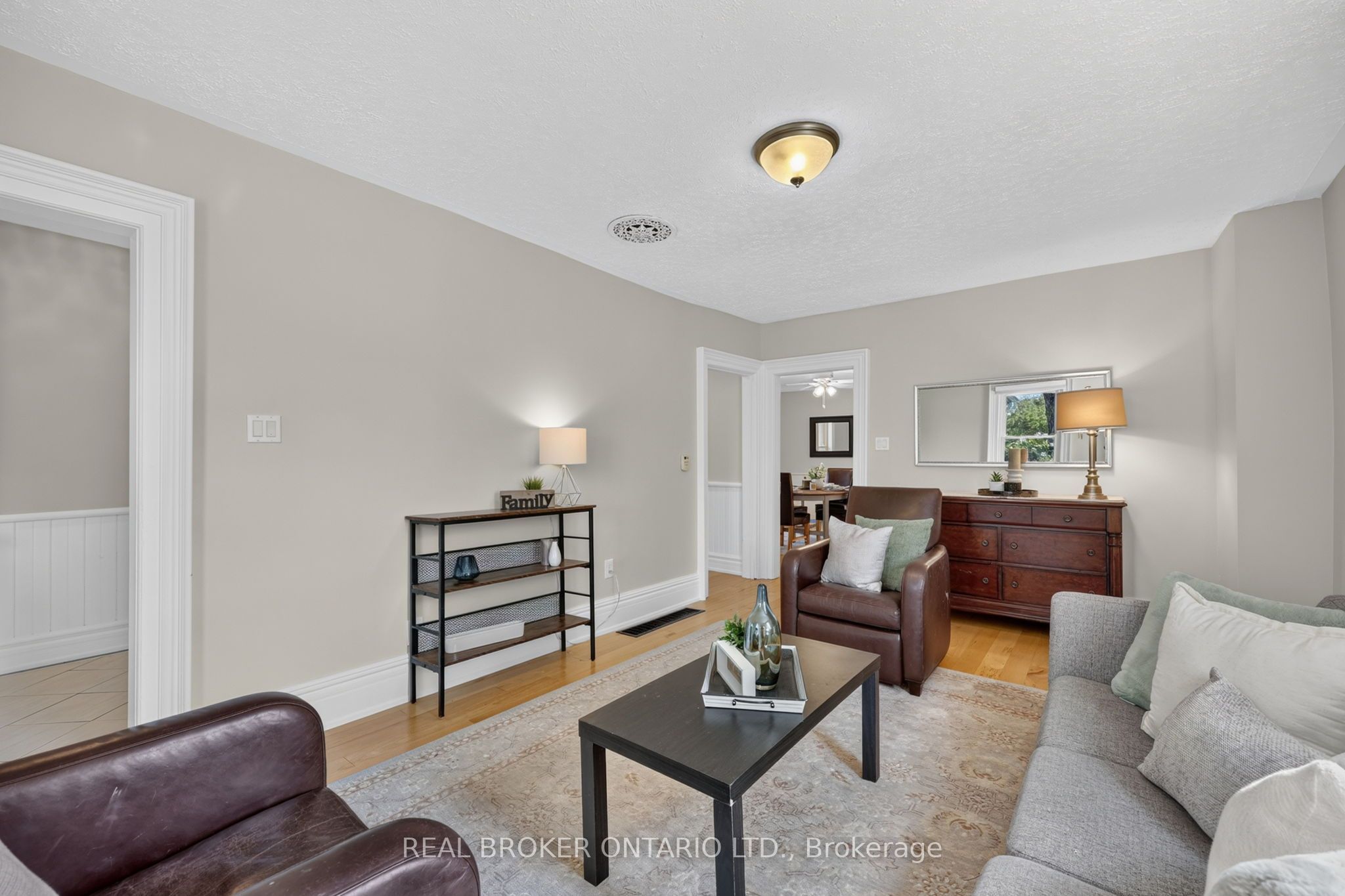 5631 Mount Albert Road Property Photo 5