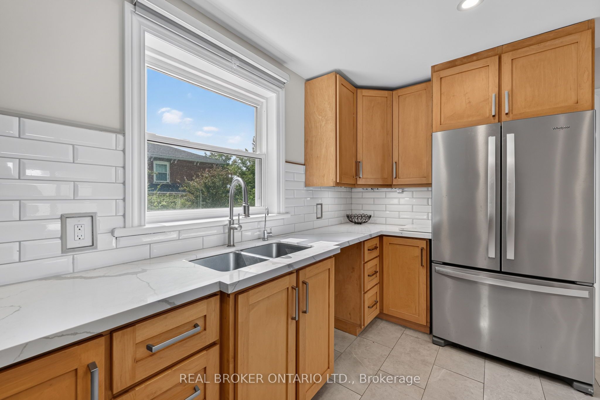 5631 Mount Albert Road Property Photo 10
