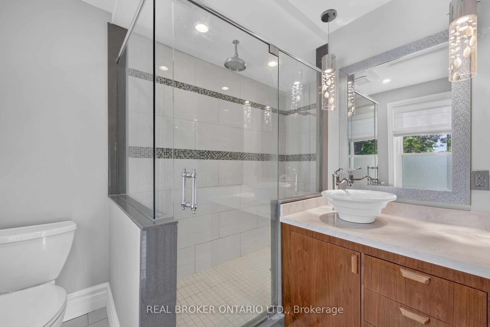 5631 Mount Albert Road Property Photo 20