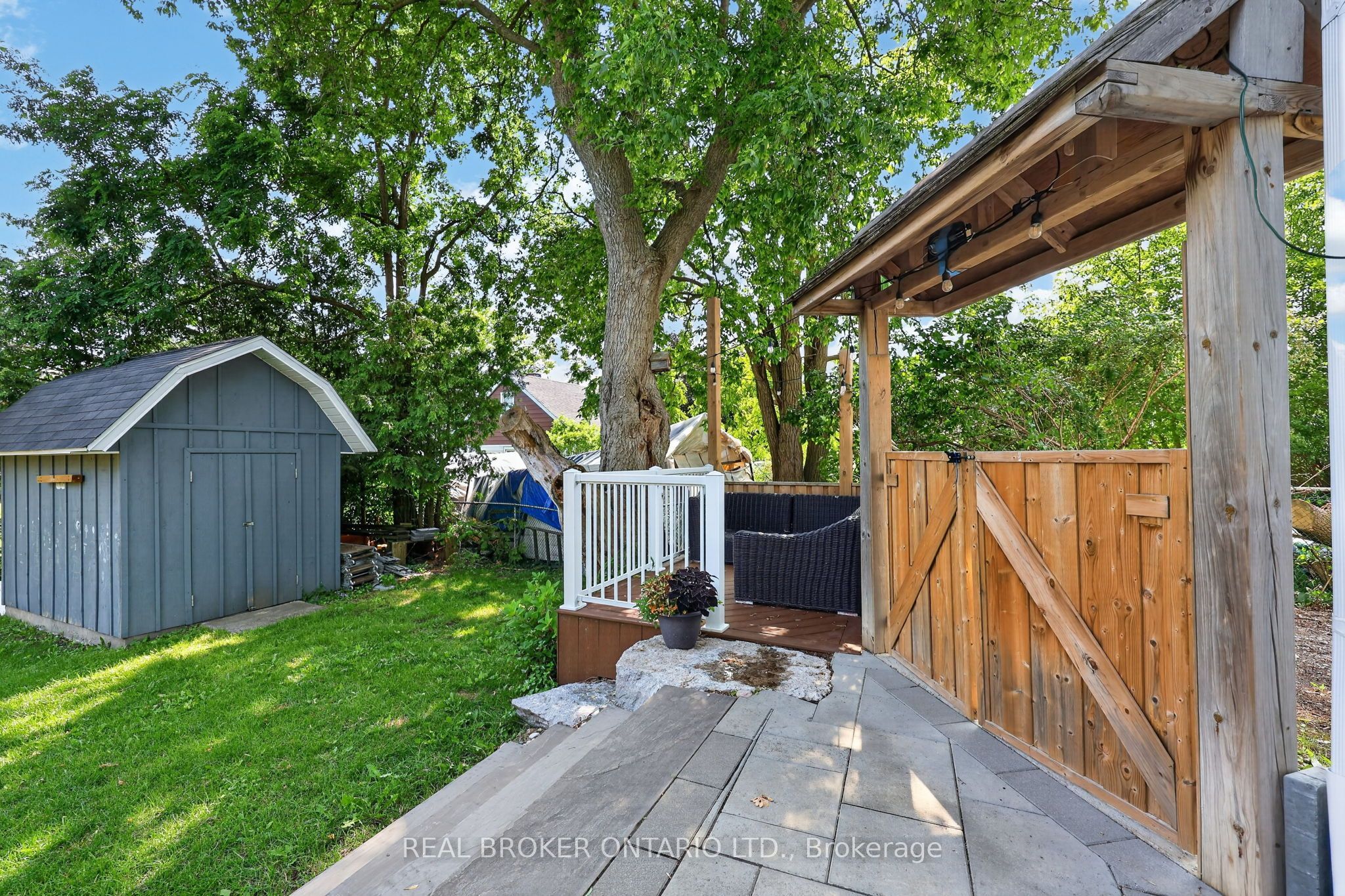 5631 Mount Albert Road Property Photo 35