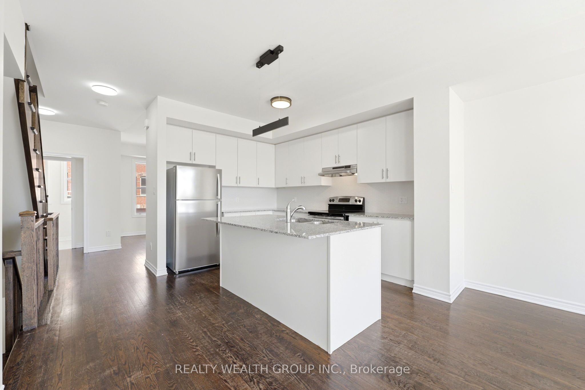 7 City Park Circle Property Photo 3