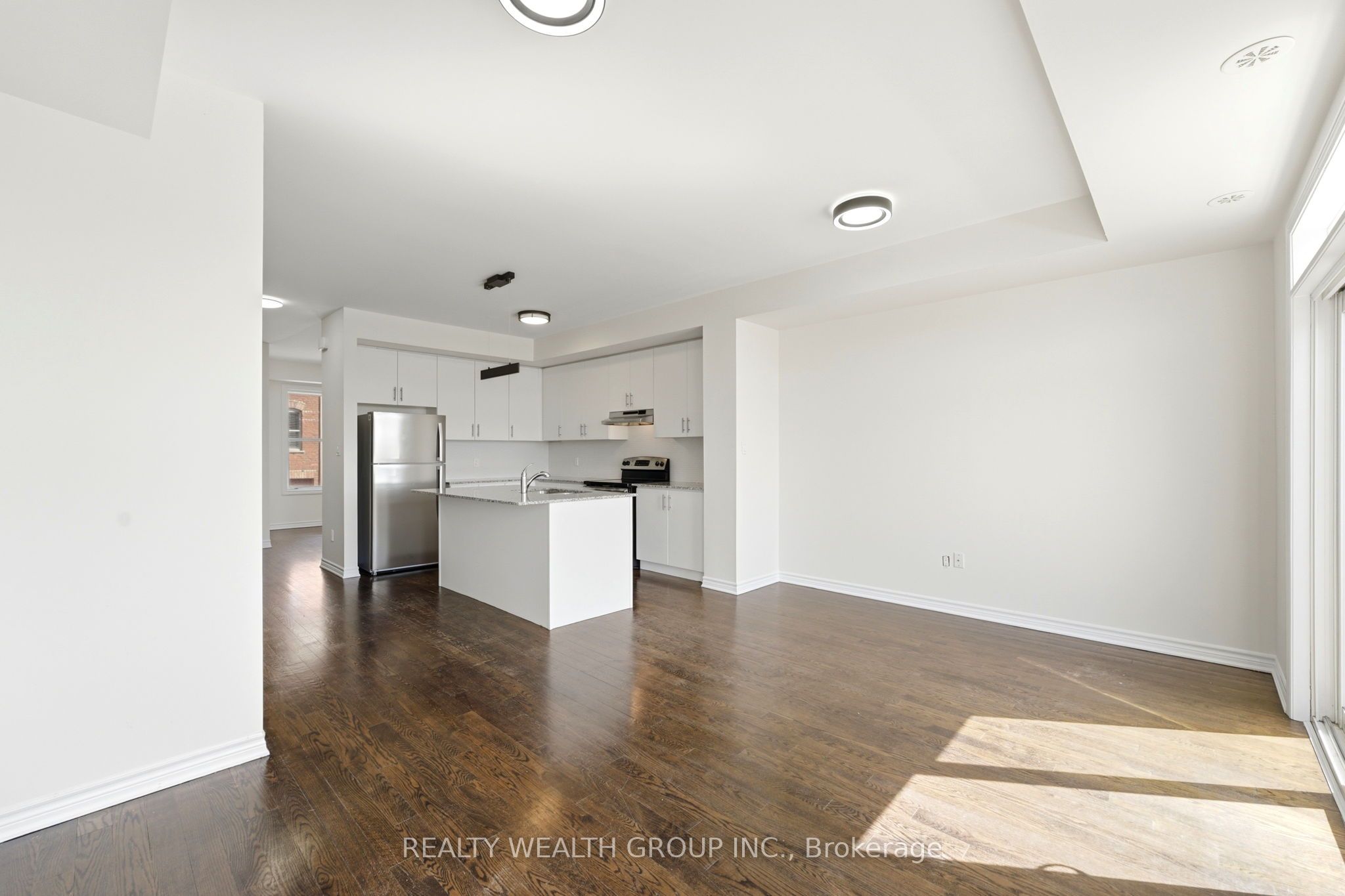 7 City Park Circle Property Photo 5