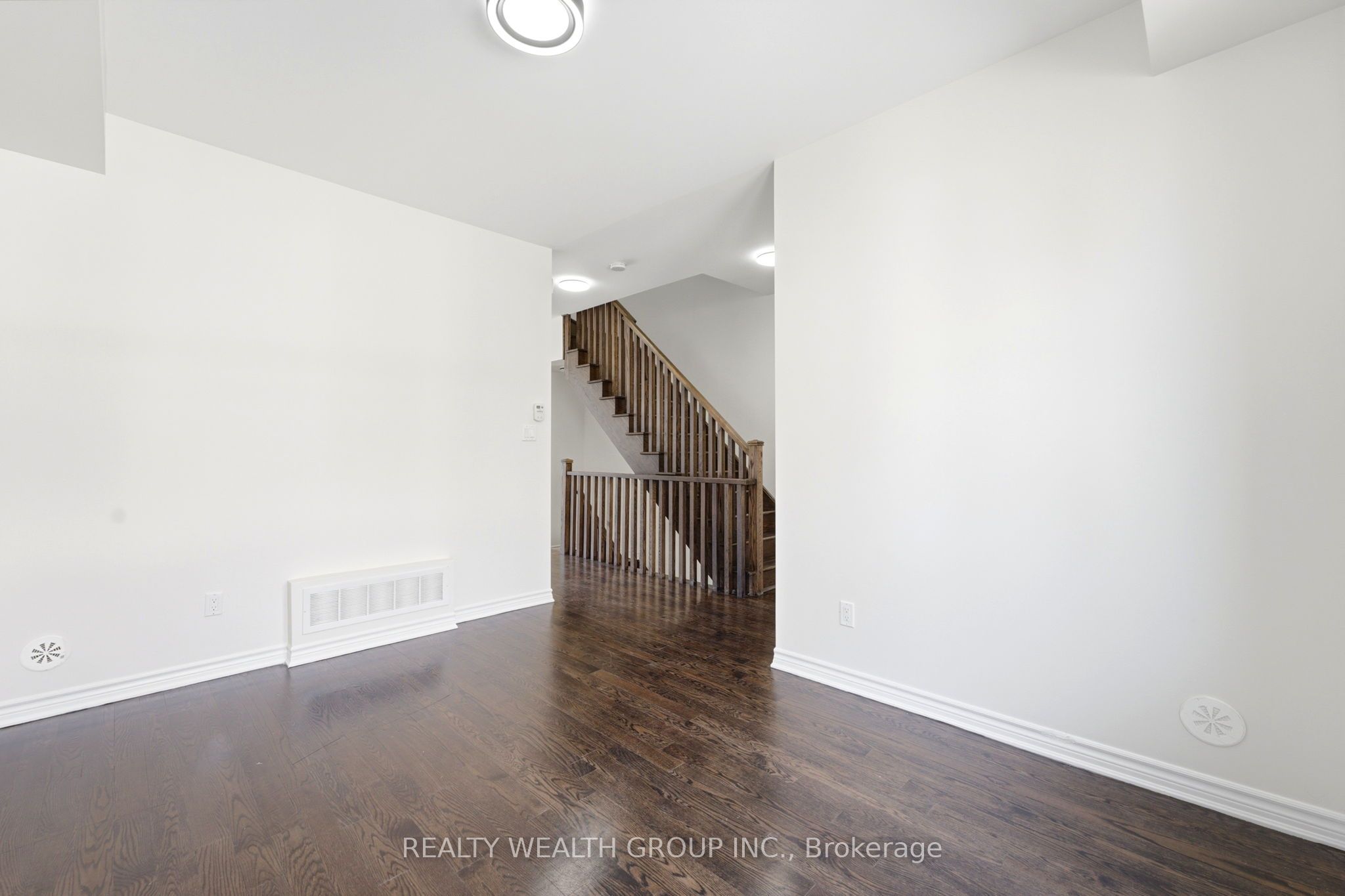 7 City Park Circle Property Photo 15