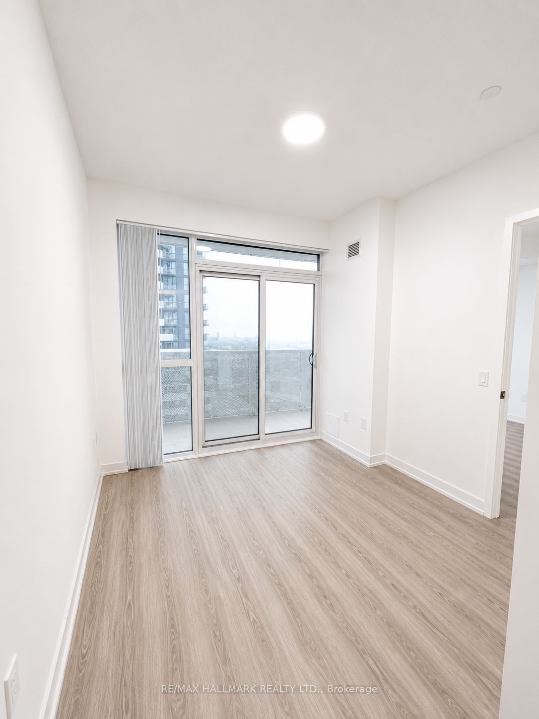 8 Interchange Way 3501 Property Photo 18