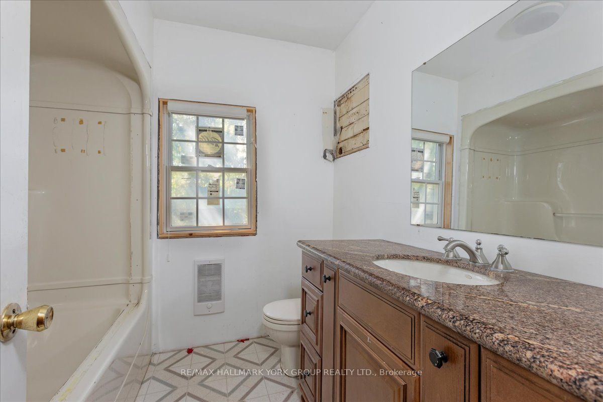 311 Lake Drive N Property Photo 19
