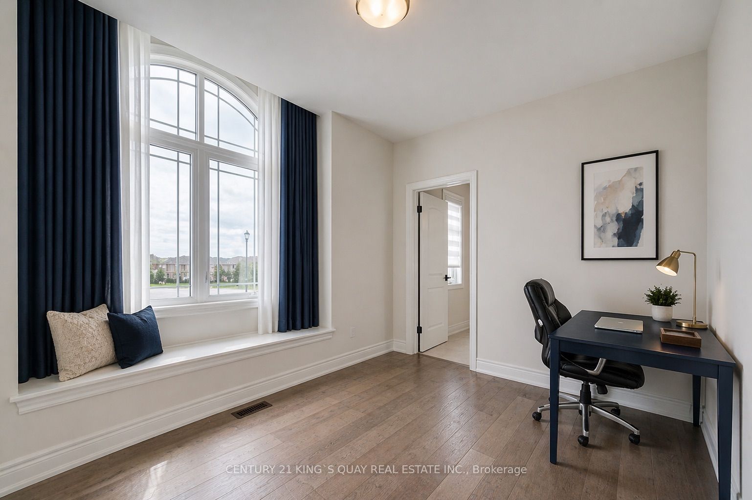 376 Seaview Heights Property Photo 8