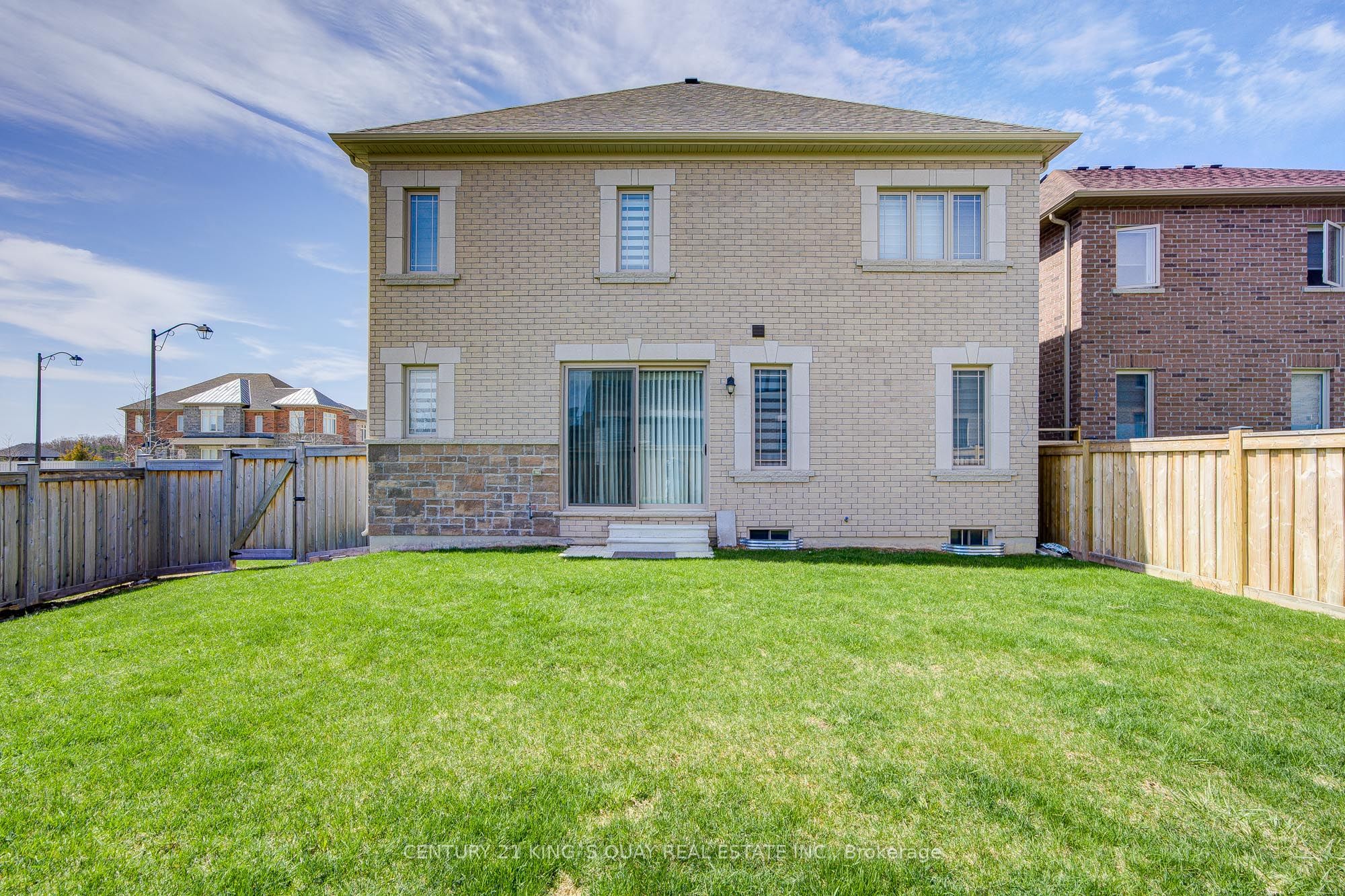 376 Seaview Heights Property Photo 14