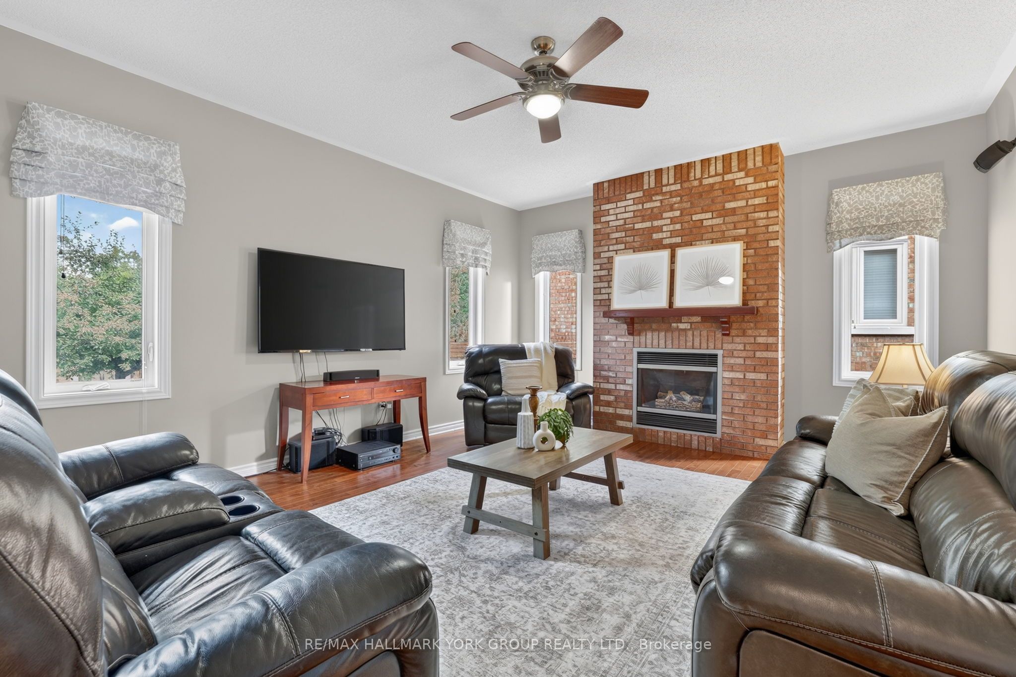 669 Kingsmere Avenue Property Photo 7