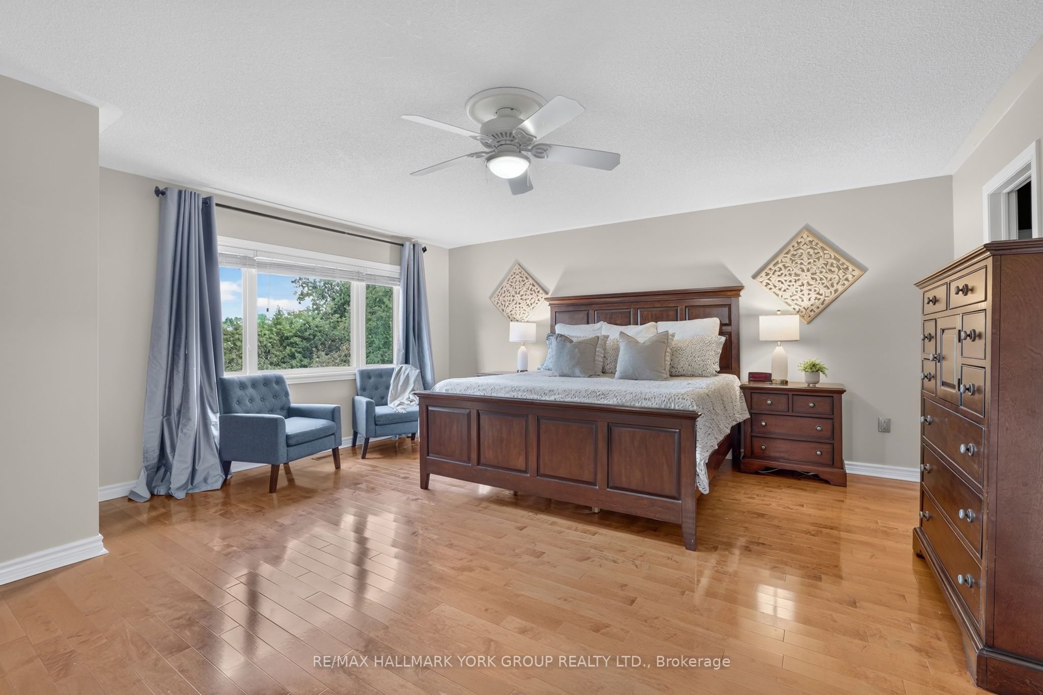 669 Kingsmere Avenue Property Photo 10