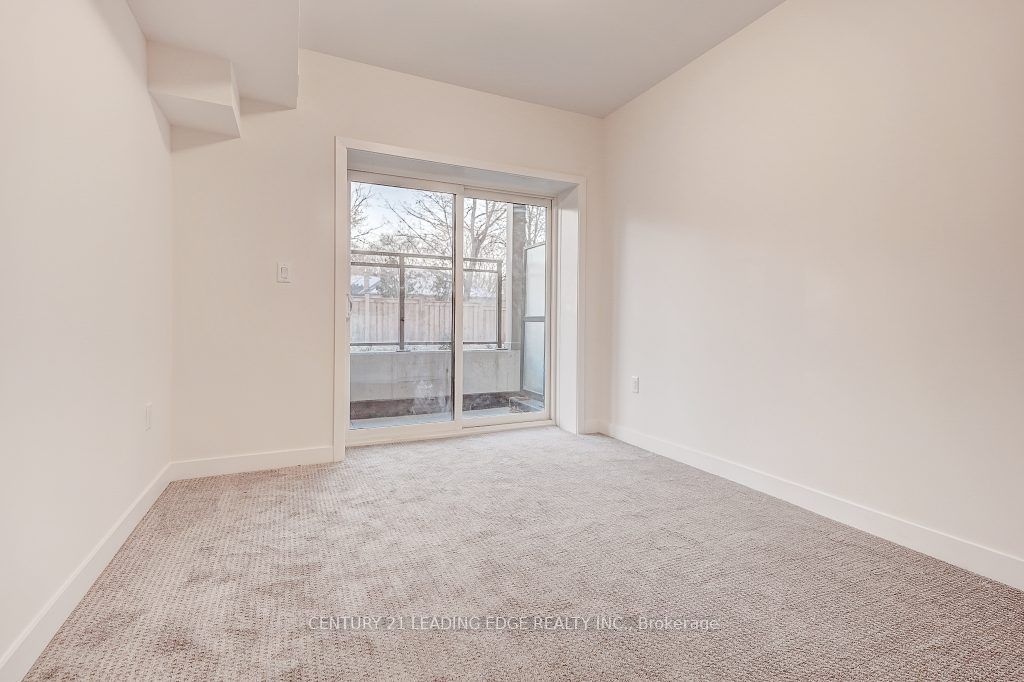58 Elizabeth Street S 2108 Property Photo 19