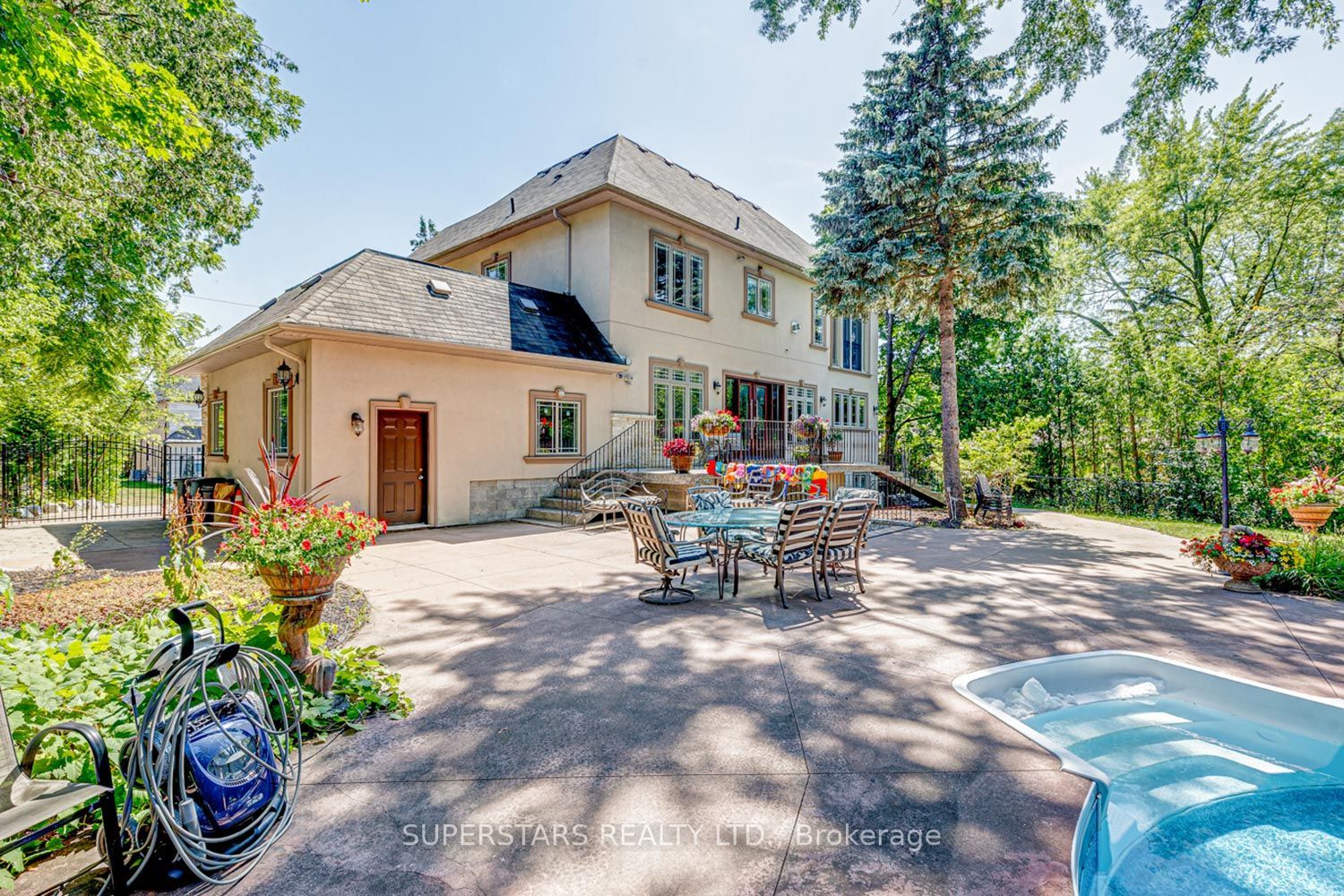 43 Hughson Drive Property Photo 44