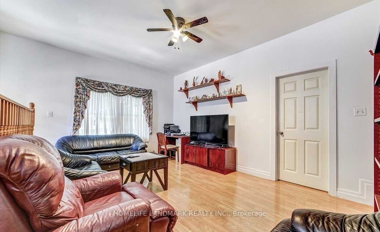 62 Peter Street Property Photo 12