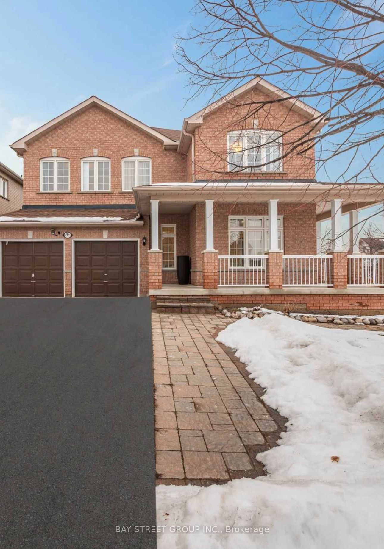 384 Spruce Grove Crescent Property Photo 1