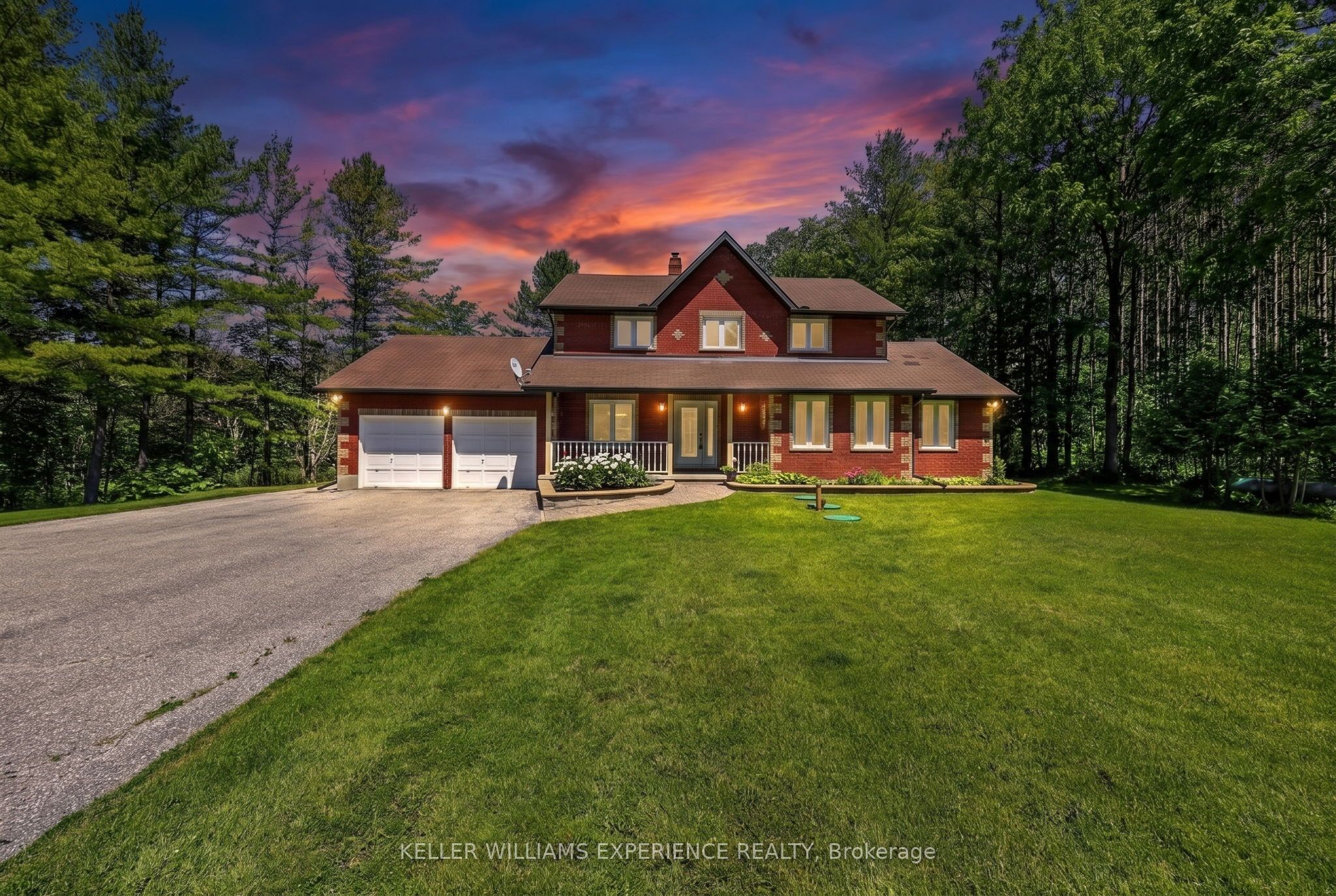 7831 5th Line Property Photo 1